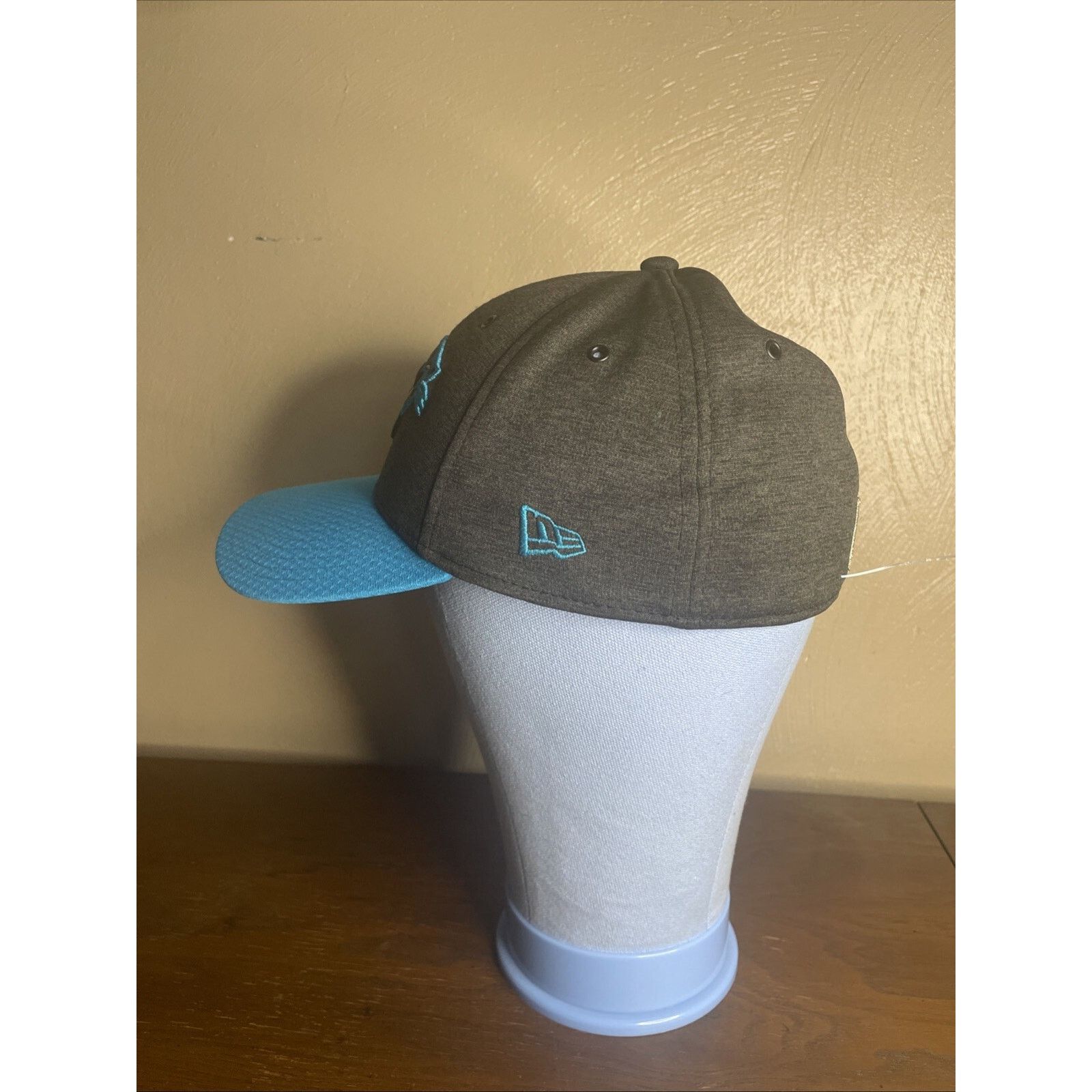New Era Carolina Panthers New Era 39thirty Flex Fitted Hat Cap M-L Size US L / EU 52-54 / 3 - 5 Thumbnail