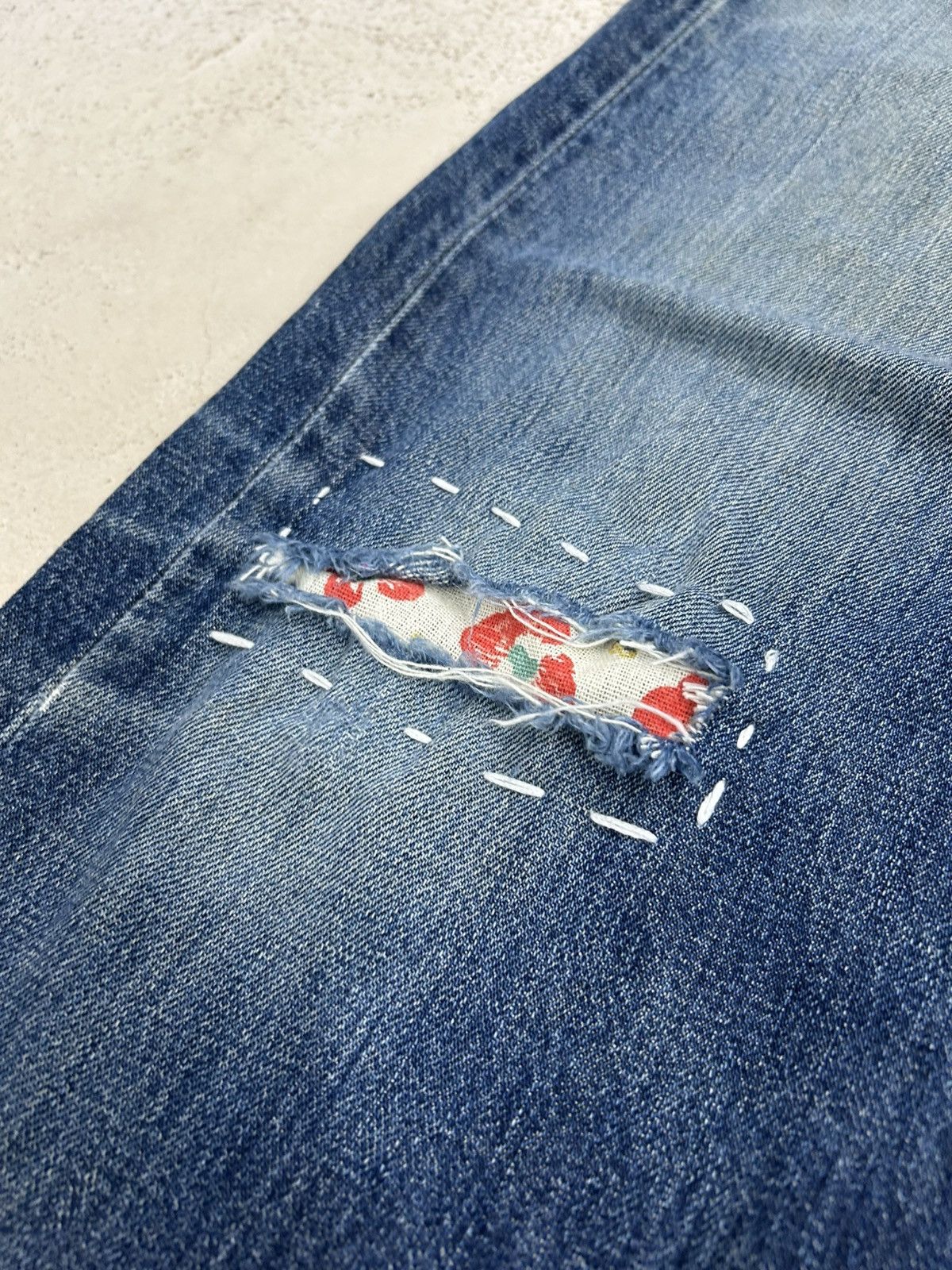 Levi's Levis 501 Jeans Distressed Shashiko Button Fly Size US 32 / EU 48 - 6 Thumbnail