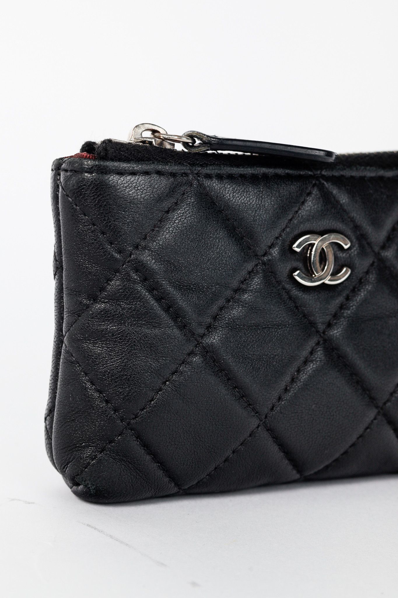 Chanel Chanel Black Lambskin Quilted Leather CC Key Holder Size ONE SIZE - 5 Thumbnail