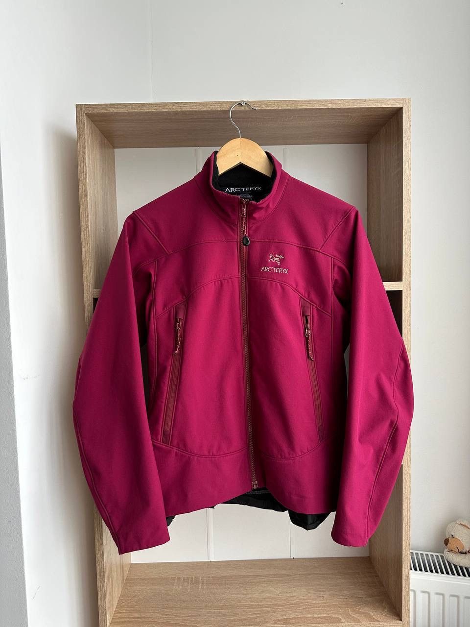 Arc'teryx × Vintage Vintage Arc’Teryx Pink Soft-Shell Outdoor Jacket Size US M / EU 48-50 / 2 - 4 Thumbnail