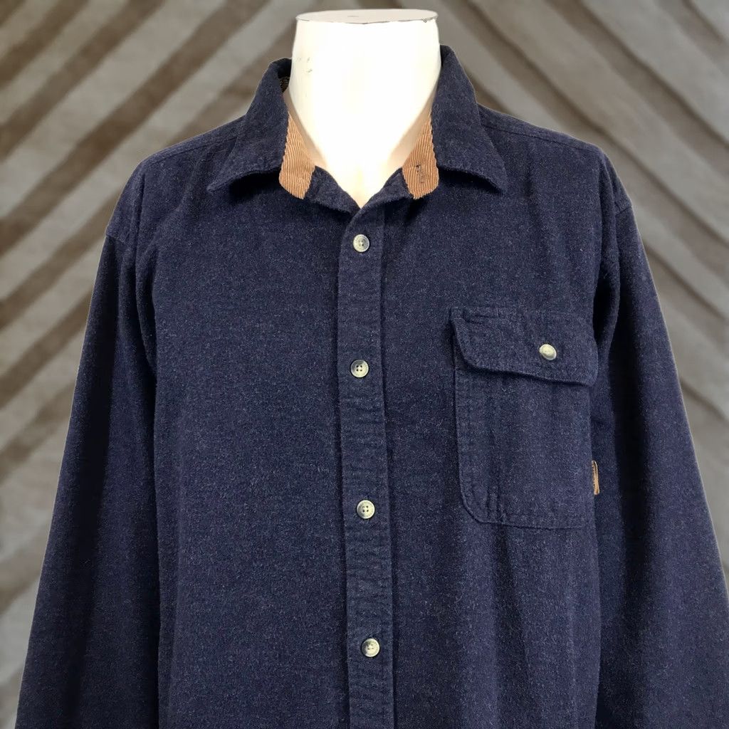 Vintage Legendary Whitetails Navy Blue Cotton Flannel Shirt XL Regular Button-Up Collar Size US XL / EU 56 / 4 - 1 Thumbnail