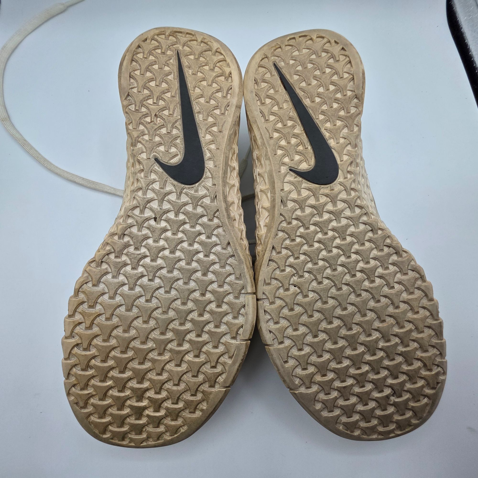 Nike Nike Metcon 4 Womens Size 8 Champagne Metallic Gold Training Size US 8 / IT 38 - 8 Thumbnail