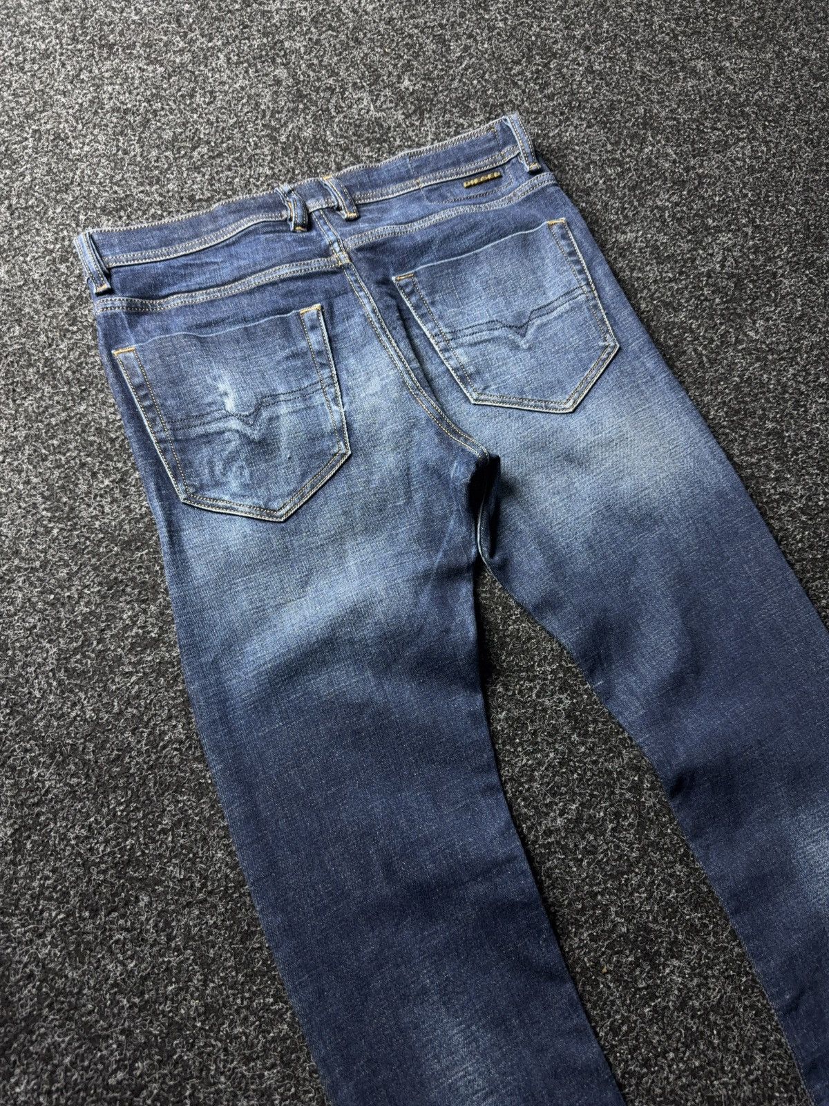 Diesel Luxury 00s Diesel Tepphar Made in Italy Slim Tapered Jeans Size US 30 / EU 46 - 14 Thumbnail