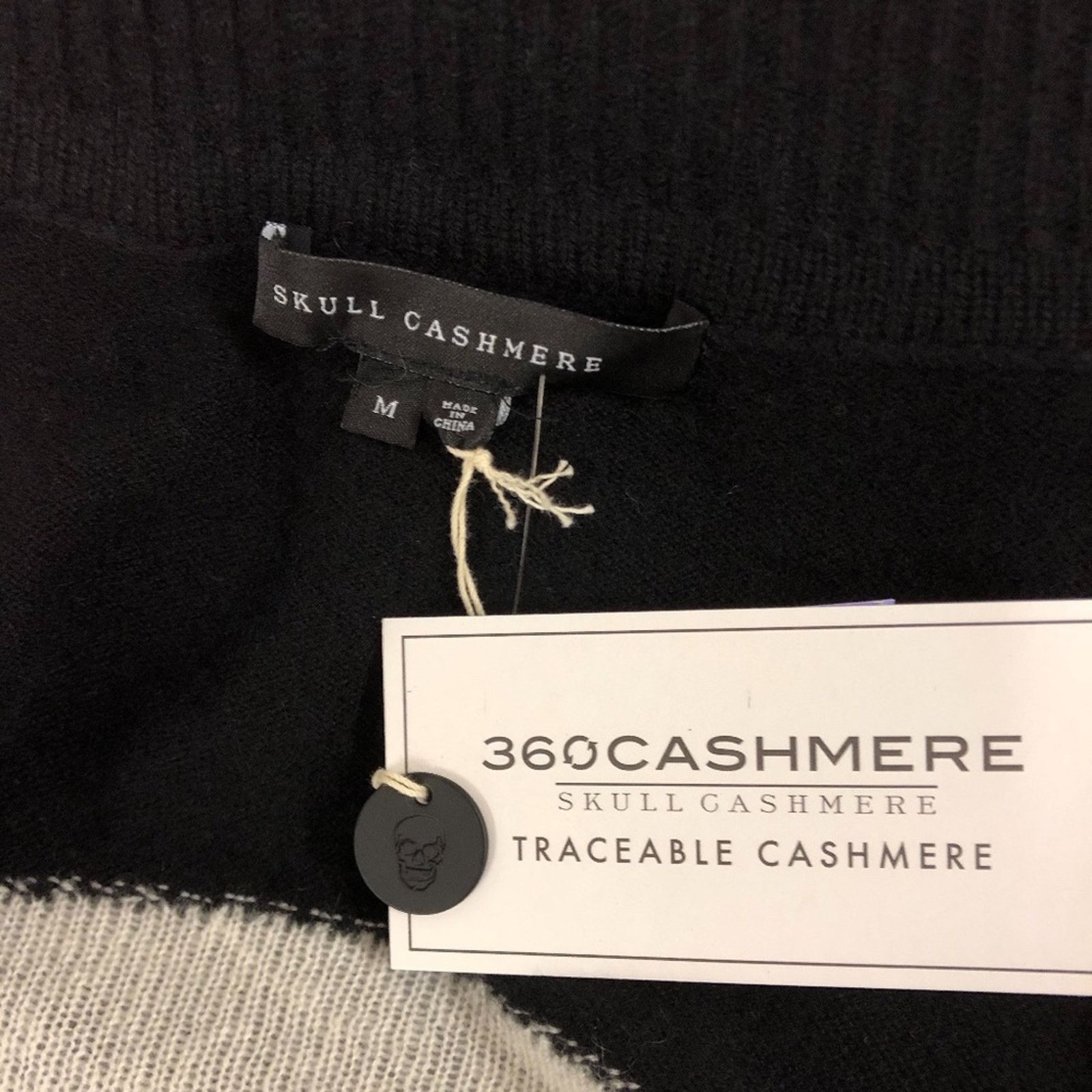 360Cashmere Turtle Neck Skull Cashmere Sweater from 360 Cashmere Size M / US 6-8 / IT 42-44 - 4 Thumbnail