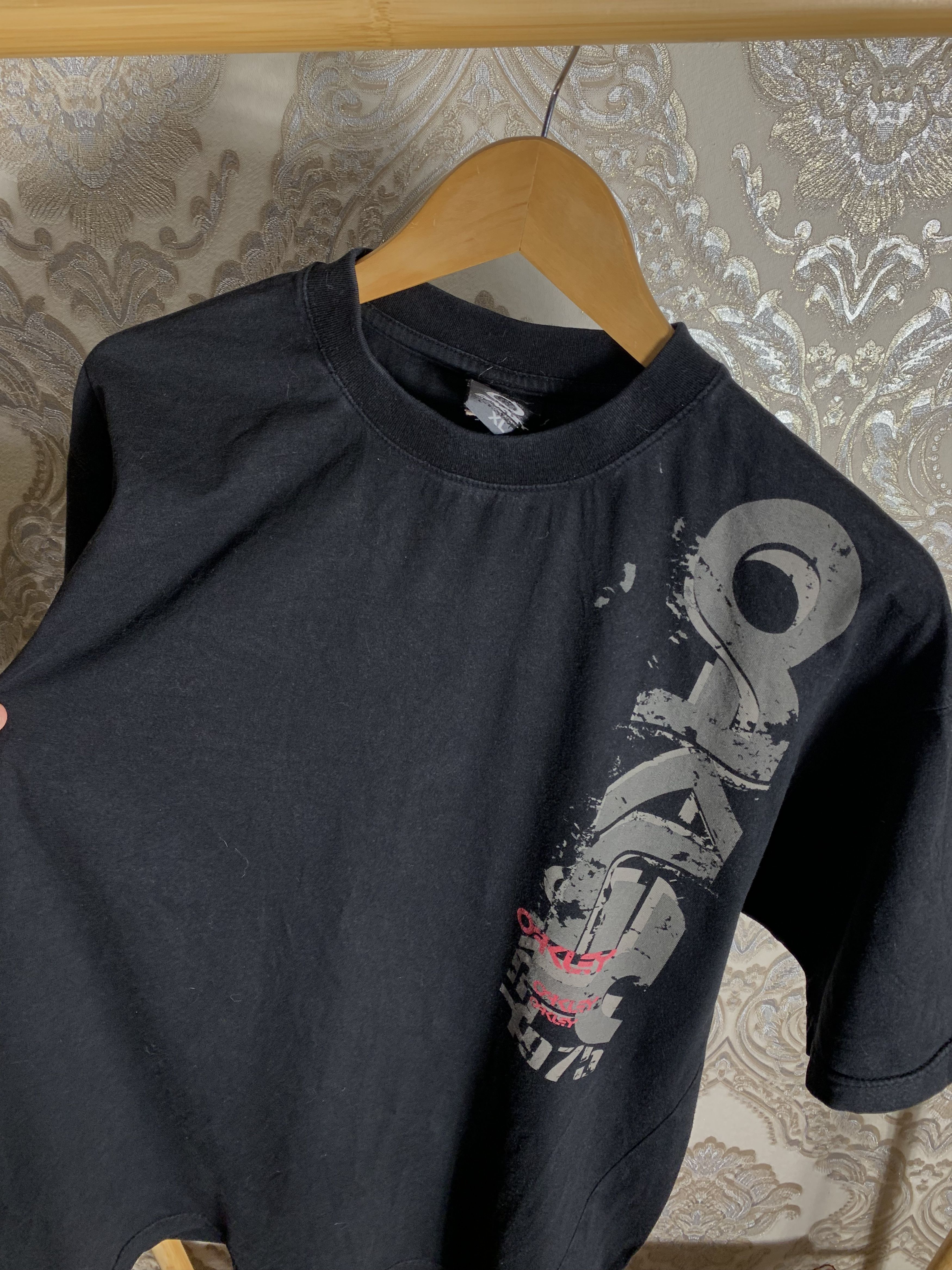 Oakley VINTAGE OAKLEY ART RETRO DESIGNER SURF JAPAN STYLE SK8 90s Size US XL / EU 56 / 4 - 2 Thumbnail