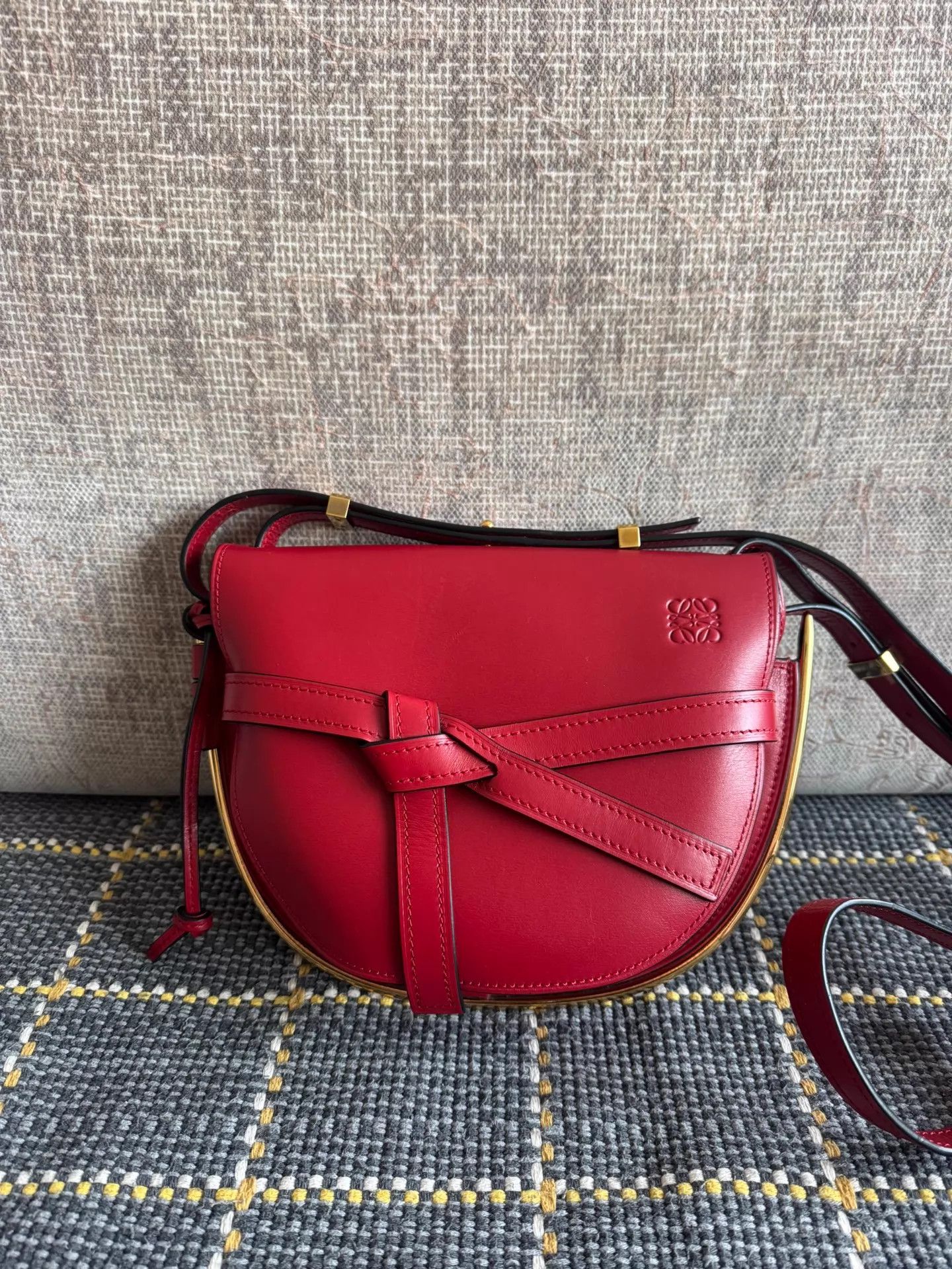 Loewe LOEWE Gate Small Burgundy Red Hardly Used Crossbody Size ONE SIZE - 1 Thumbnail