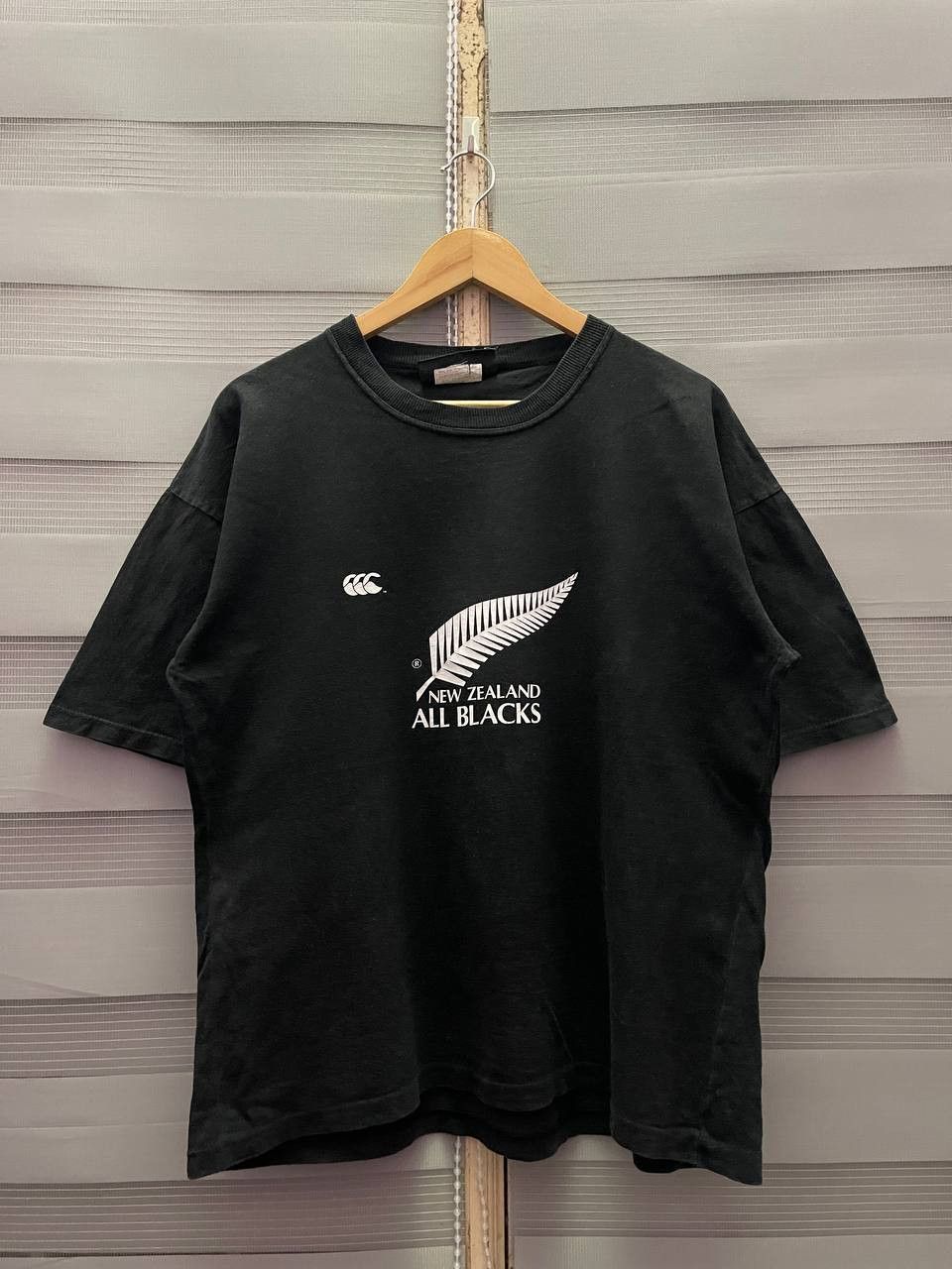 Canterbury of New Zealand Vintage 90s All Blacks of New Zealand Rugby Tees Size US L / EU 52-54 / 3 - 1 Thumbnail