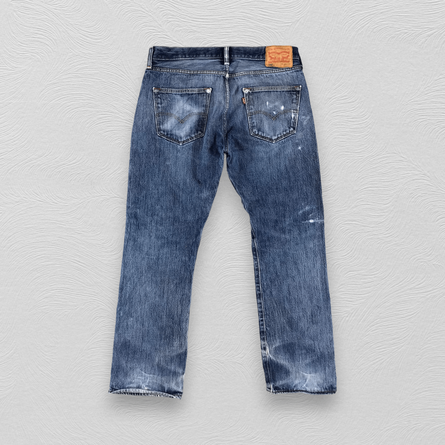 Levi's Vintage Levis 501 Jeans Blue Wash Denim KJ937 Size US 34 / EU 50 - 2 Thumbnail