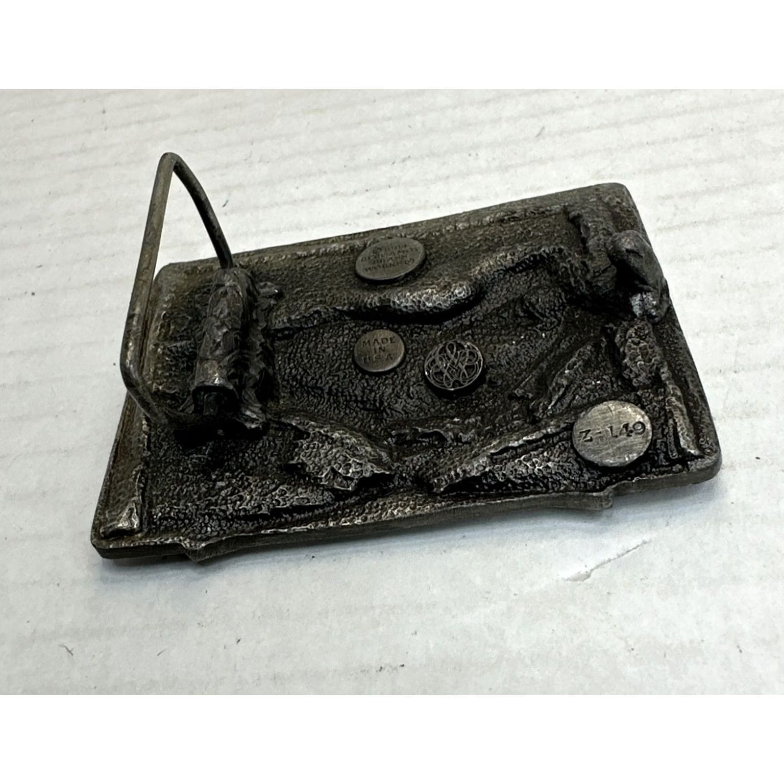 Vintage VINTAGE Bergamot Brass Works Pool Playing Belt Buckle Billiards Z-149 1984 80s Silver Unisex Adult Mens Womens Boys Girls Size ONE SIZE - 6 Thumbnail
