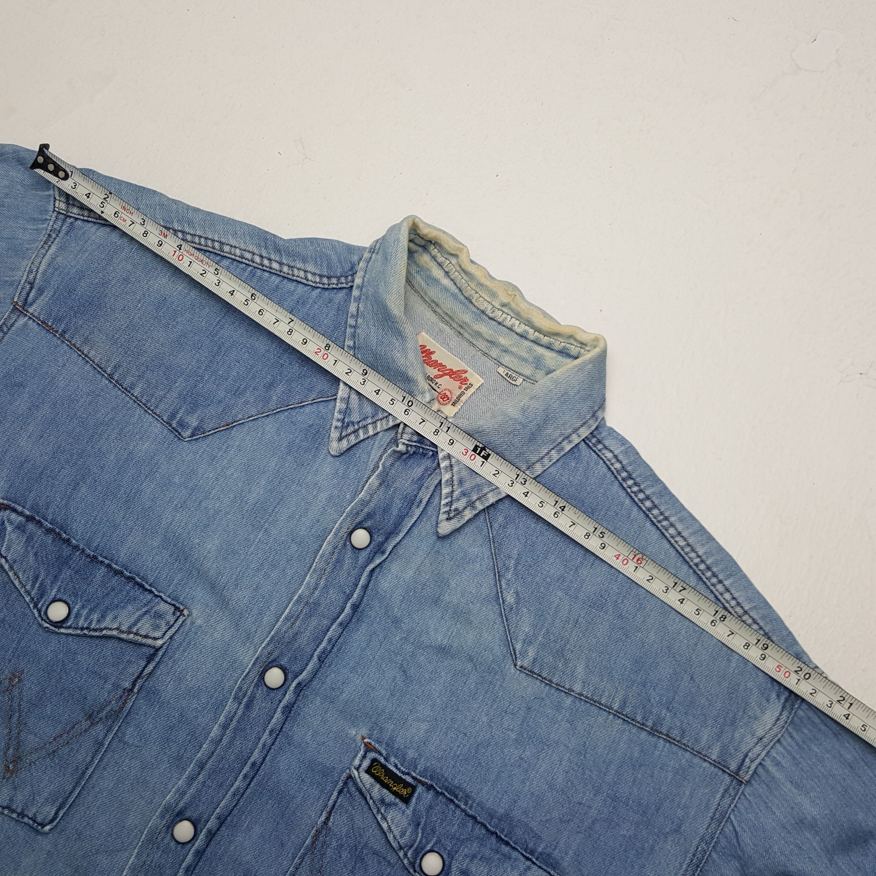 Japanese Brand × Vintage × Wrangler Vintage Wrangler Japanese Denim Button Up Shirt Size US L / EU 52-54 / 3 - 5 Thumbnail