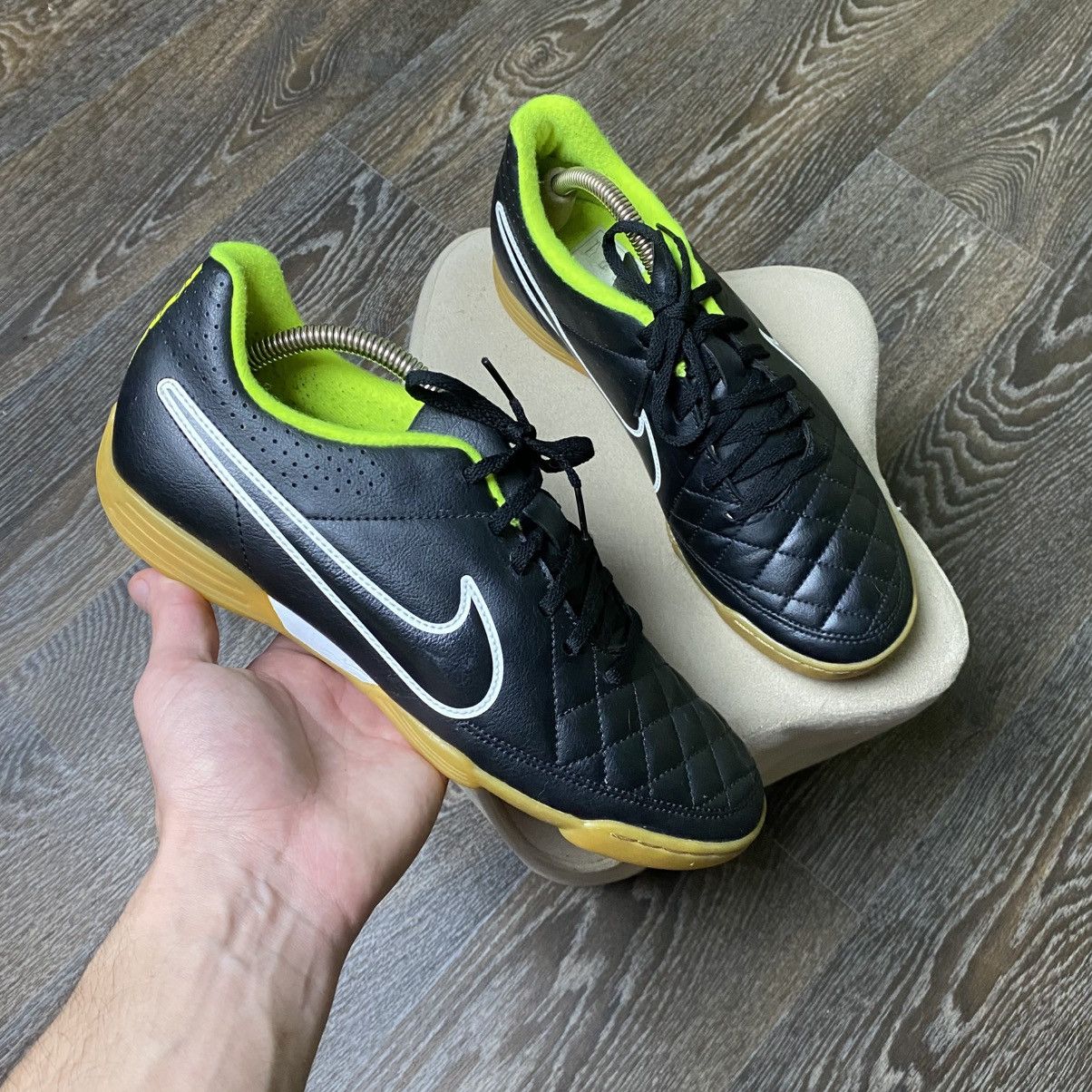 Nike NIKE TIEMPO RIO II IC Men Soccer Turf Shoes 43 Sneakers Size US 9.5 / EU 42-43 - 1 Thumbnail