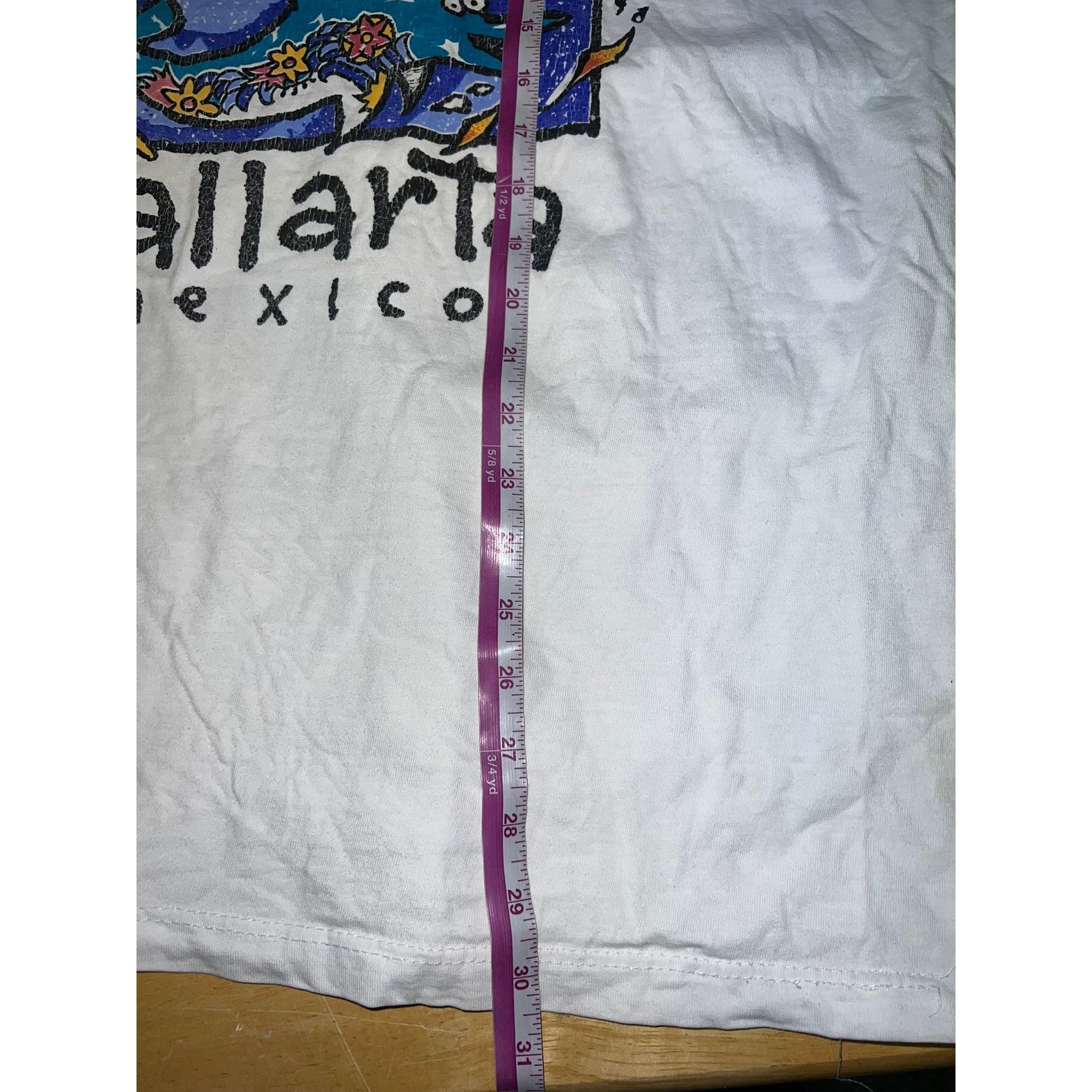Vintage Vintage Dolphin Shirt Vallarta Mexico White Fish Tee Worn L Size US L / EU 52-54 / 3 - 13 Thumbnail
