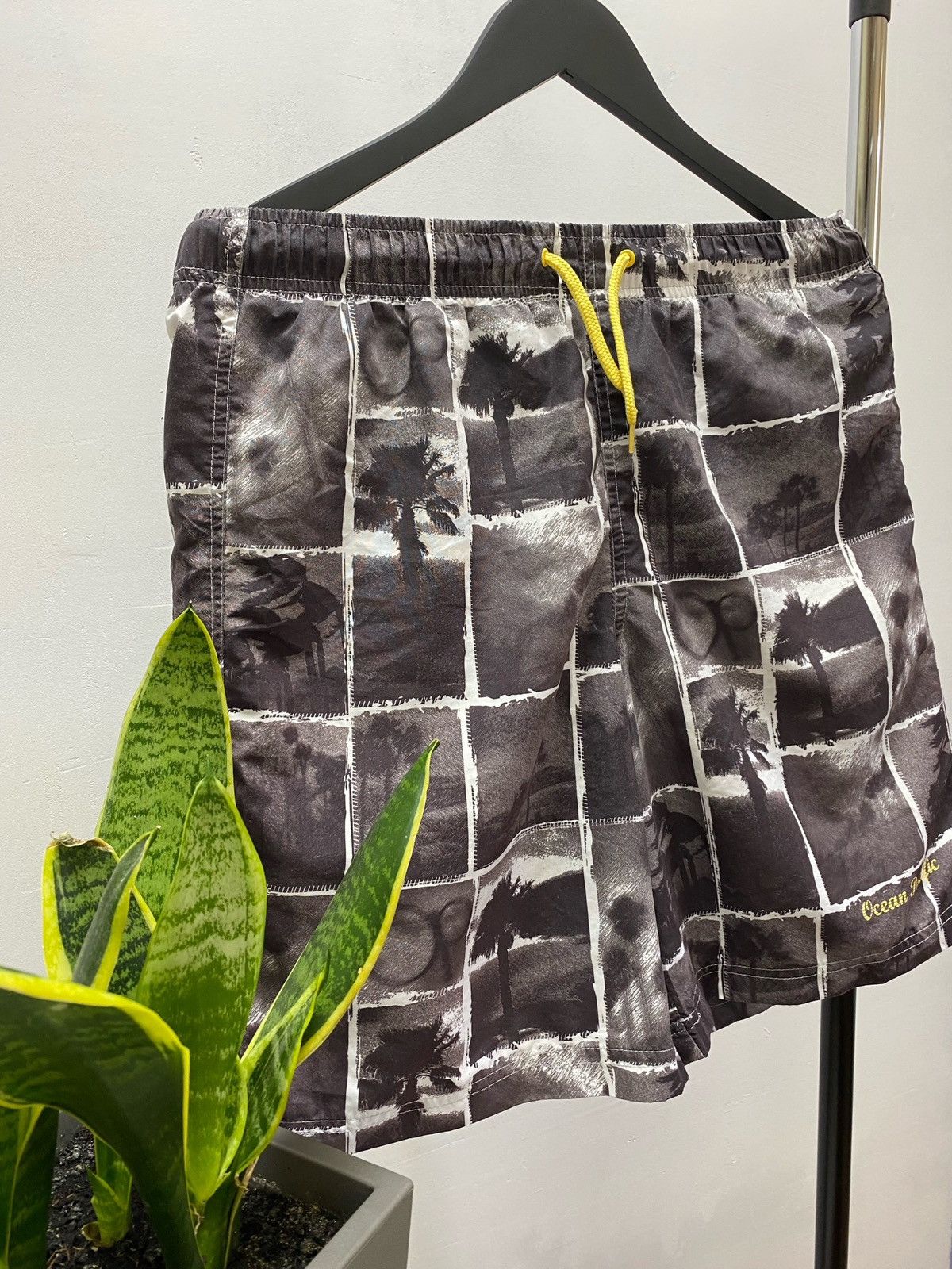 Ocean Pacific × Vintage Vintage Y2K Ocean Pacific Hurricane Shorts Size US 32 / EU 48 - 2 Thumbnail