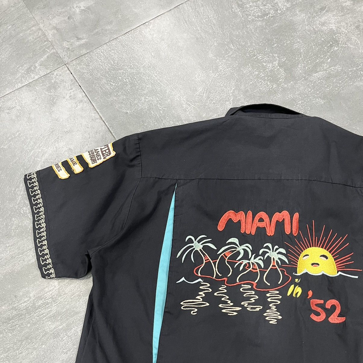 Japanese Brand Tenstlike Bowing Shirt Size US M / EU 48-50 / 2 - 5 Thumbnail