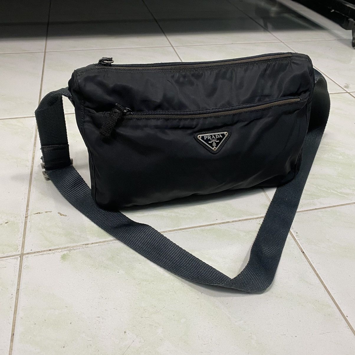 Prada 🔥VINTAGE SLING BAG PRADA MILANO Size ONE SIZE - 3 Thumbnail