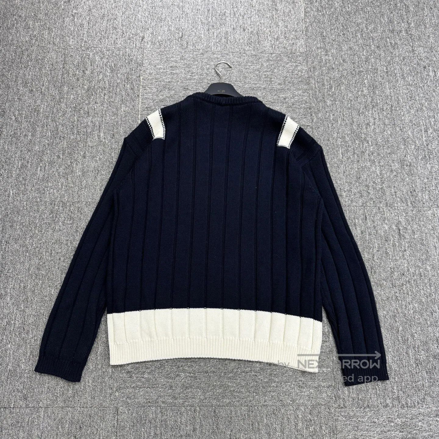 Armani Armani Embroidered letter wool knit sweater| Size US 40 / EU 56 - 2 Thumbnail