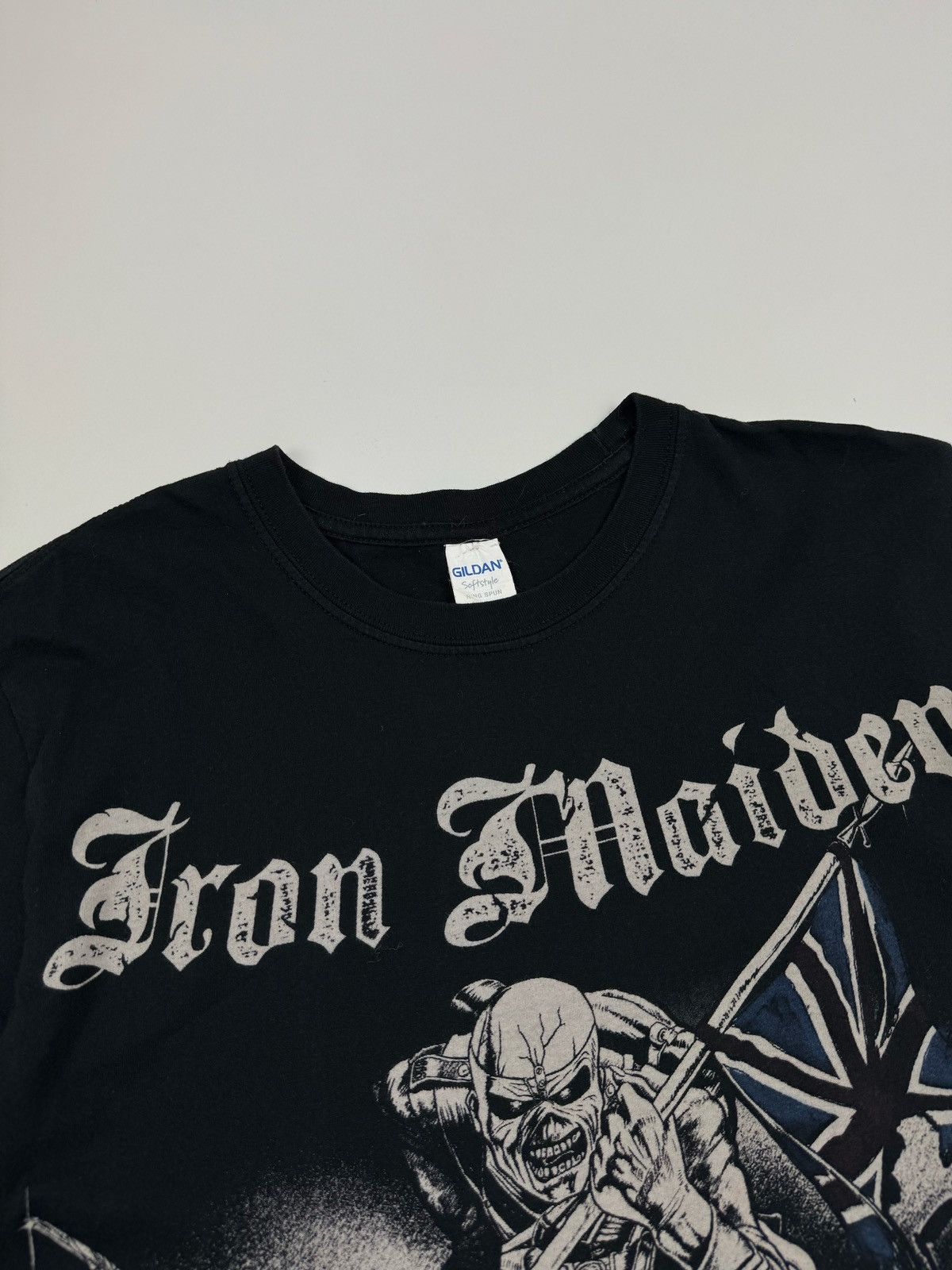 Band Tees 2011 Iron Maiden The Trooper T-Shirt Size US L / EU 52-54 / 3 - 5 Thumbnail