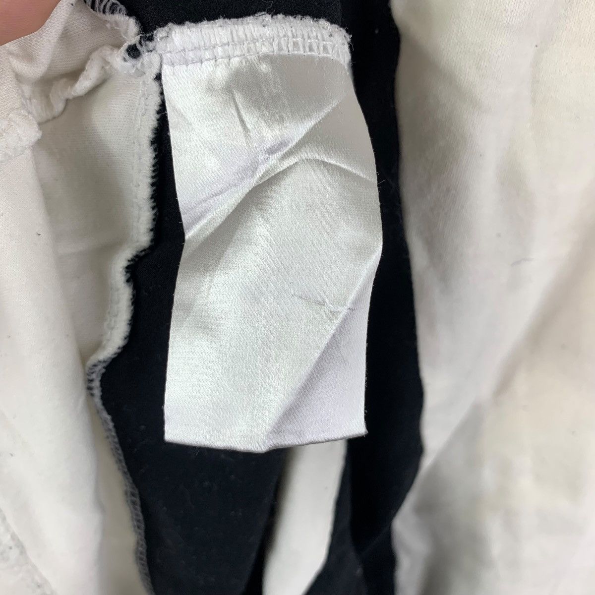 Vanquish VANQUISH TOKYO SHIBUYA Store Collection Patchwork Tee Shirt Size M / US 6-8 / IT 42-44 - 7 Thumbnail
