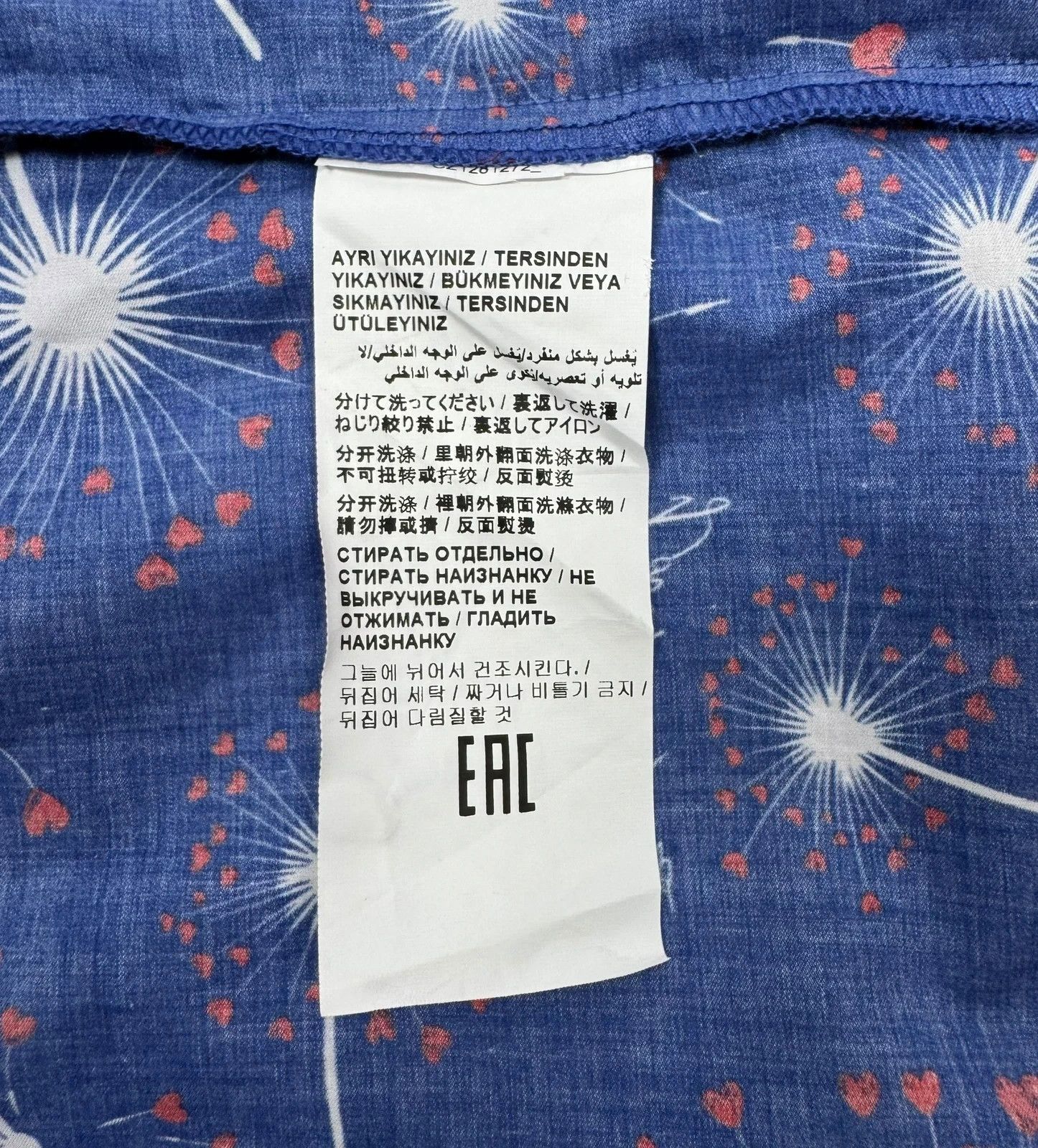 Love Moschino Love Moschino Printed Shirt Collared size US4 I40 Size S / US 4 / IT 40 - 11 Thumbnail