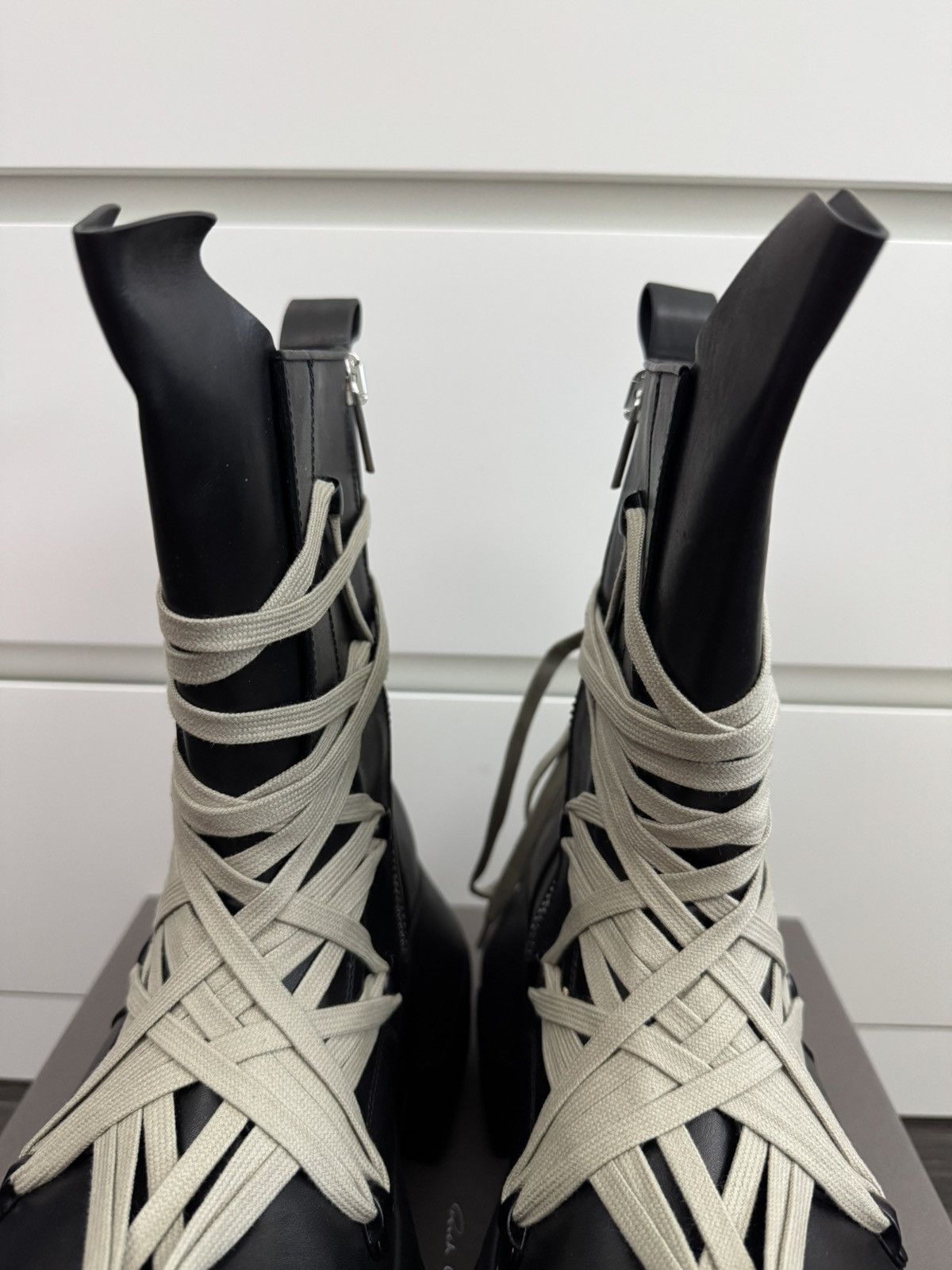 Rick Owens RICK OWENS TEMPLE BLACK MEGALACED MEGA TRACTOR BOOTS Size US 10 / EU 43 - 7 Thumbnail
