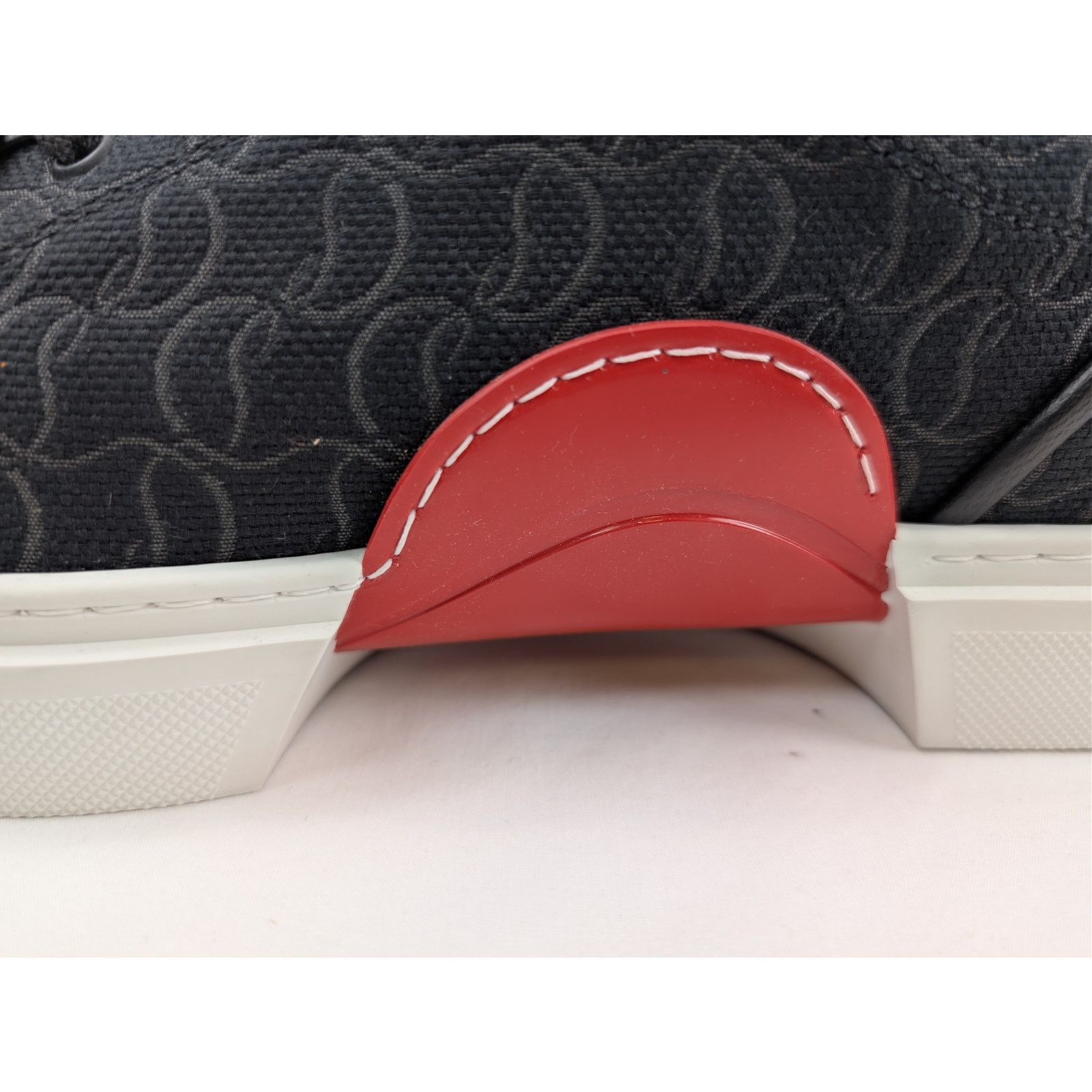 Christian Louboutin o1rshd1 Adolon Junior Flat Sneakers Shoe in Black/White Size US 12 / EU 45 - 14 Thumbnail