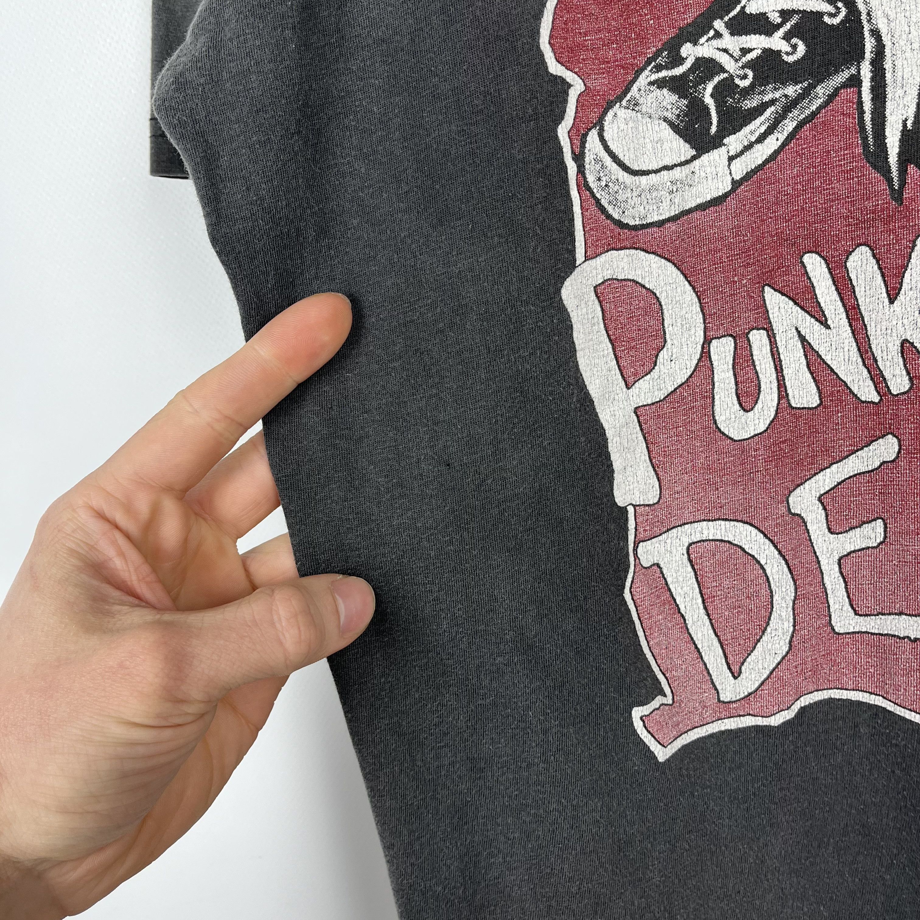 Vintage Vintage Punks Not Dead Graphic T Shirt 90’s Size US XL / EU 56 / 4 - 9 Thumbnail