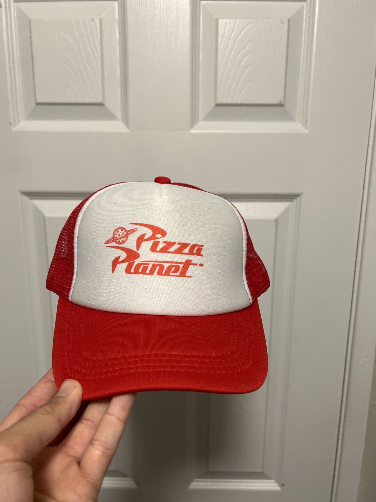 Vintage Pizza planet trucker hat Size ONE SIZE - 2 Thumbnail