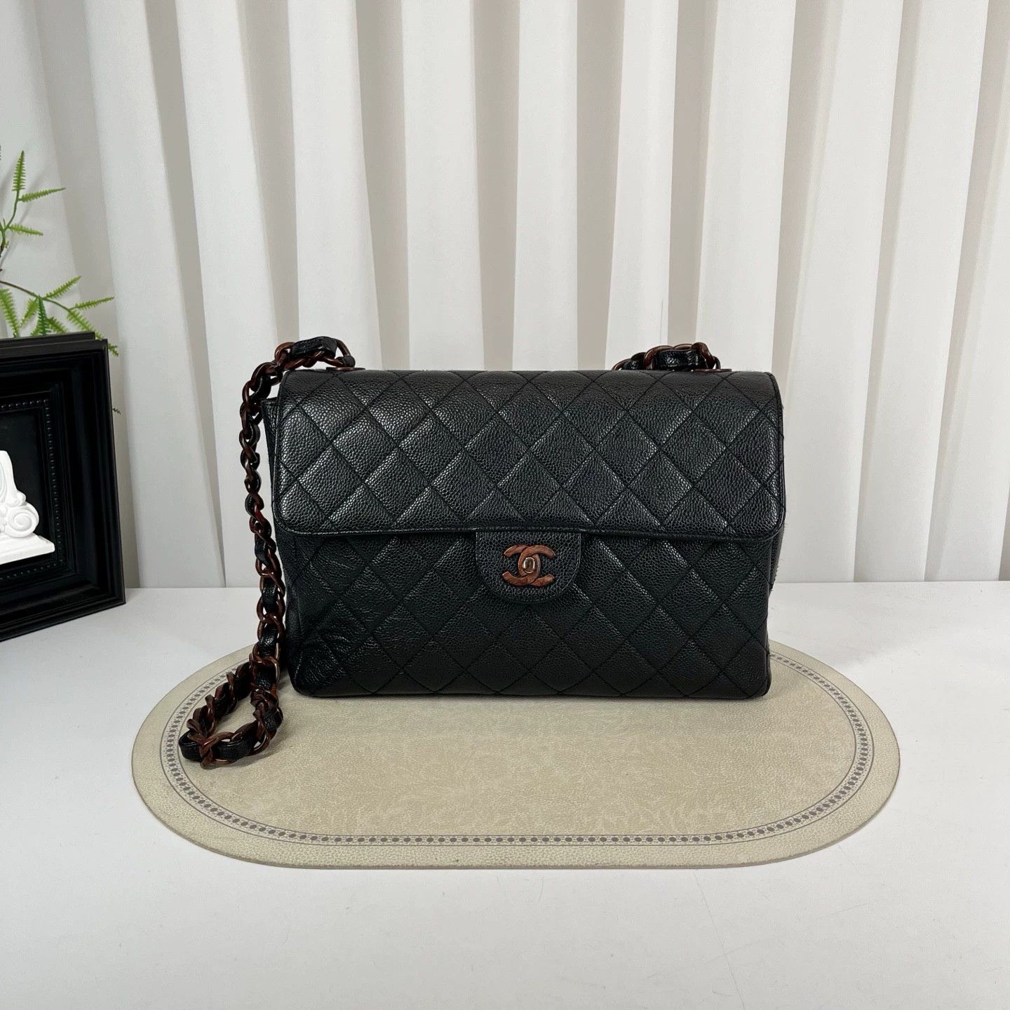 Chanel Pre-loved Bag Very good condition Size ONE SIZE - 1 Thumbnail