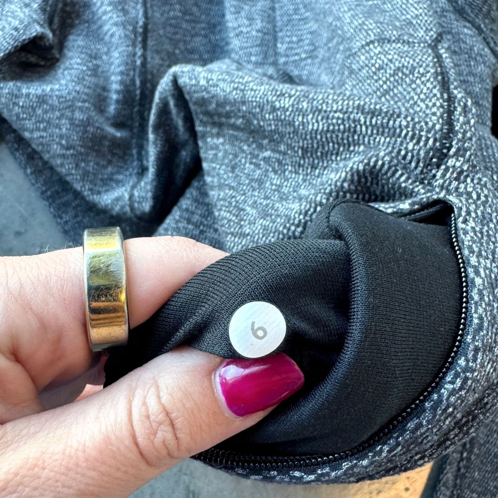 Lululemon VINTAGE Lululemon Heathered Runderful 1/2 Zip Slim Fit Sweatshirt Women 6 Gray Size M / US 6-8 / IT 42-44 - 3 Thumbnail