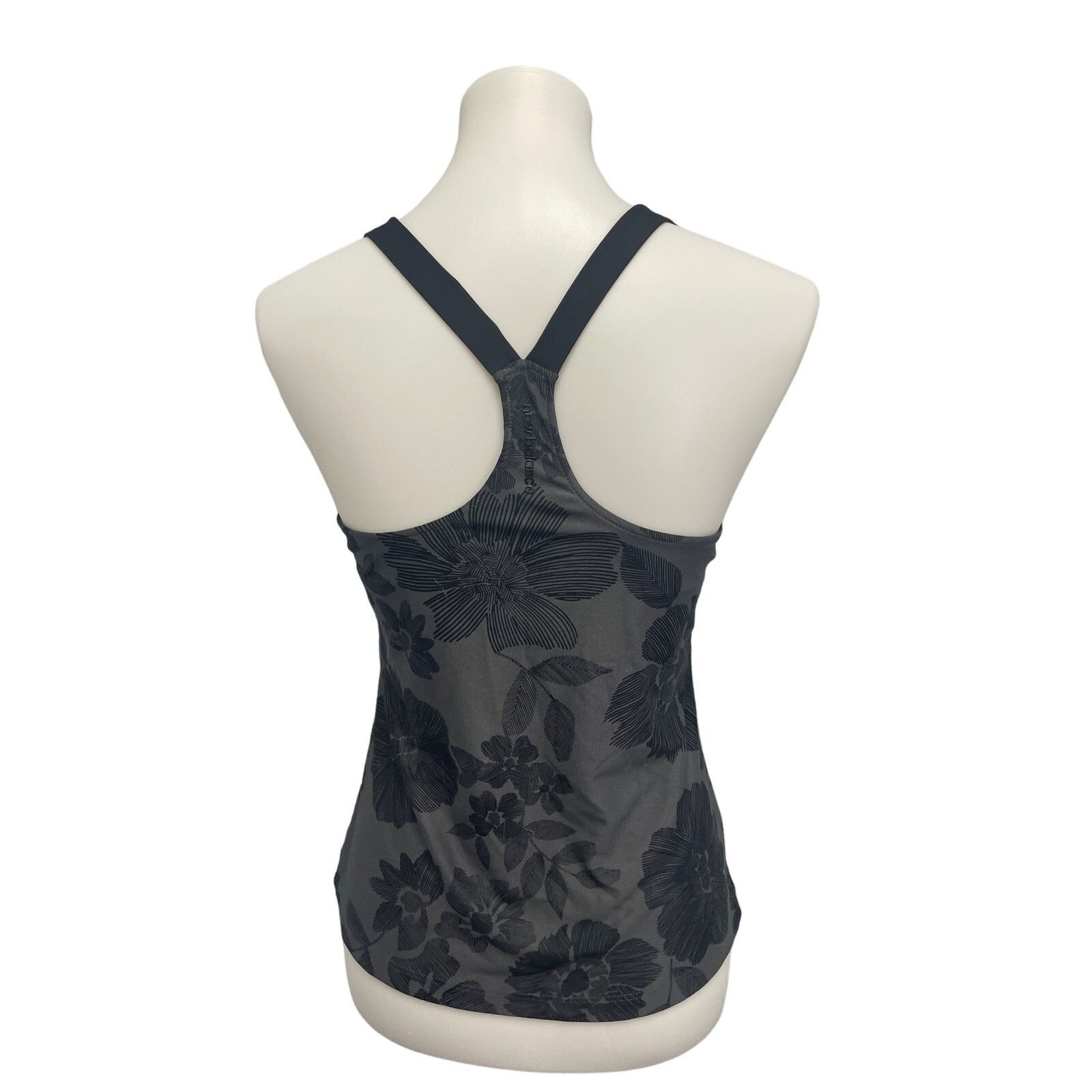 New Balance New Balance Womens Medium Polyester Tank Top w Shelf Bra Size M / US 6-8 / IT 42-44 - 3 Thumbnail