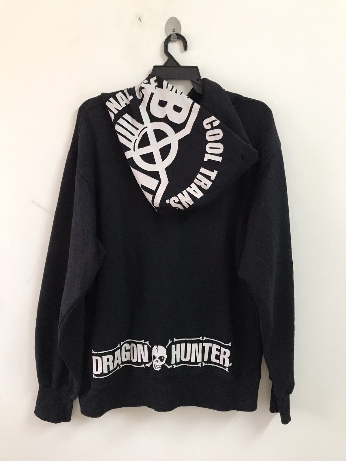 Vintage Bounty Hunter Hoodie Sweatshirt Black Dragon
