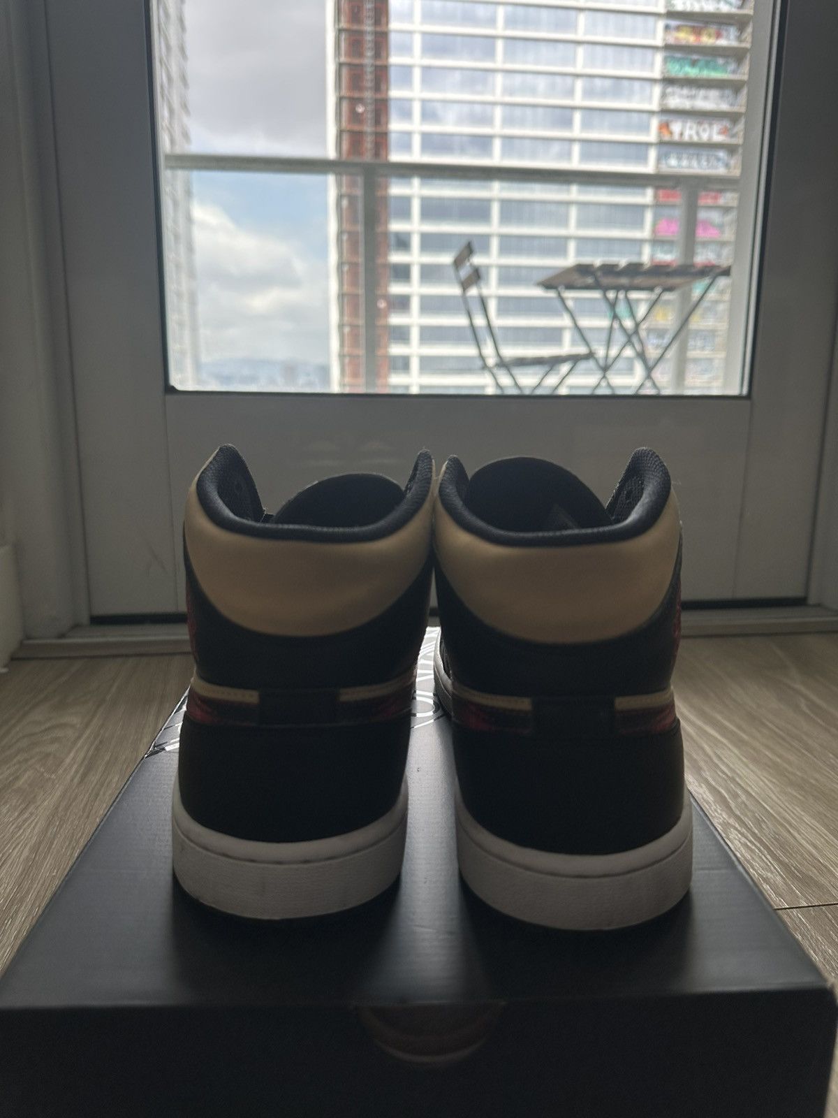 Nike Air Jordan 1 Tartan Swoosh Size US 10 / EU 43 - 4 Thumbnail