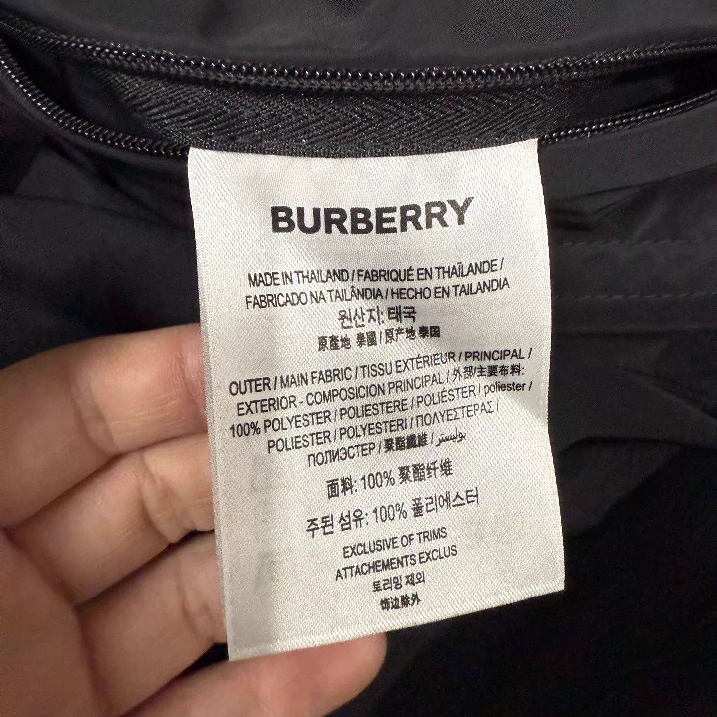 Burberry Burberry black logo print hooded jacket size 52 Size US L / EU 52-54 / 3 - 4 Thumbnail