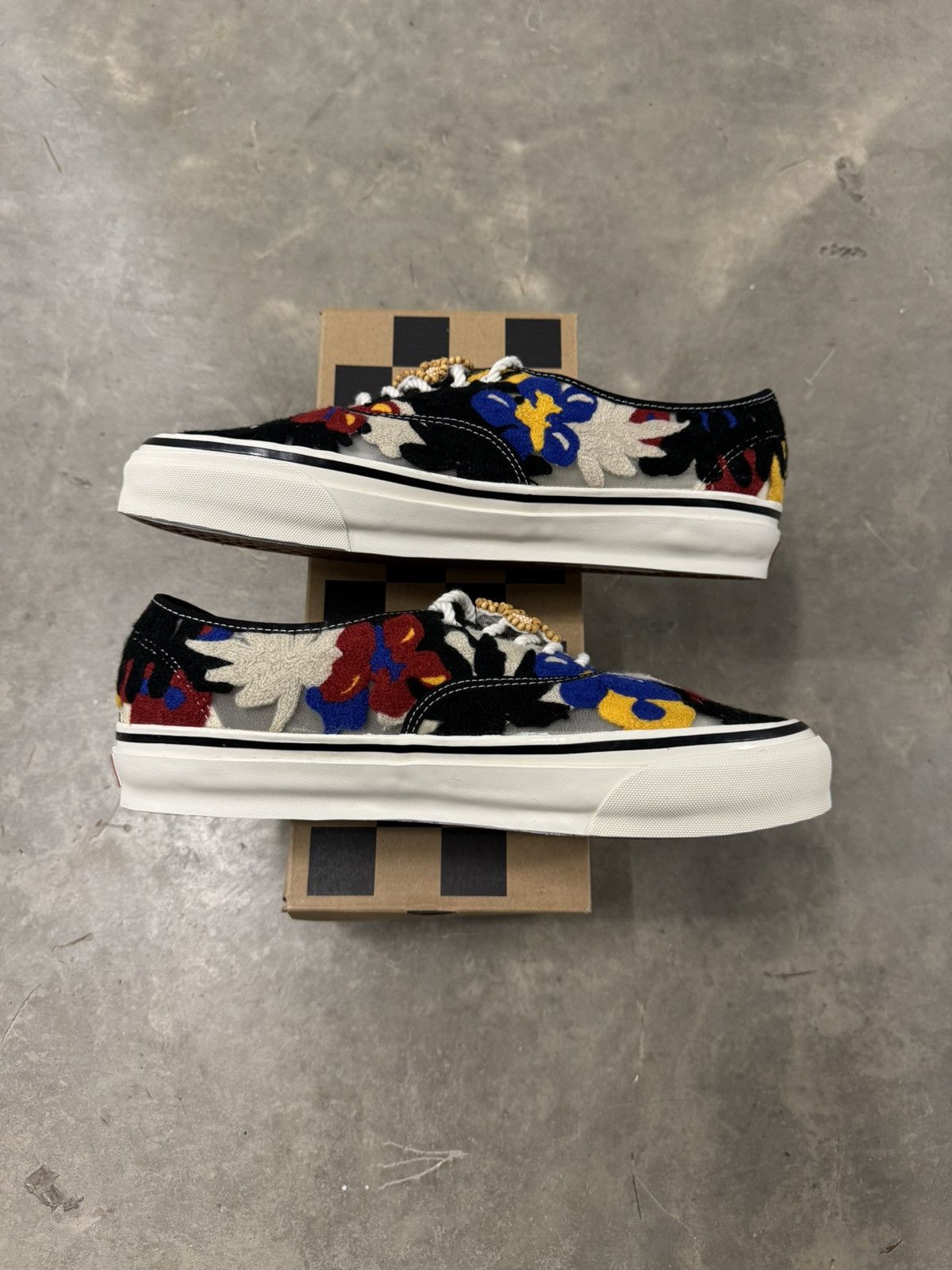 Vans Vans Authentic Premium Needlework White Red Blue Size 12 Size US 12 / EU 45 - 3 Thumbnail