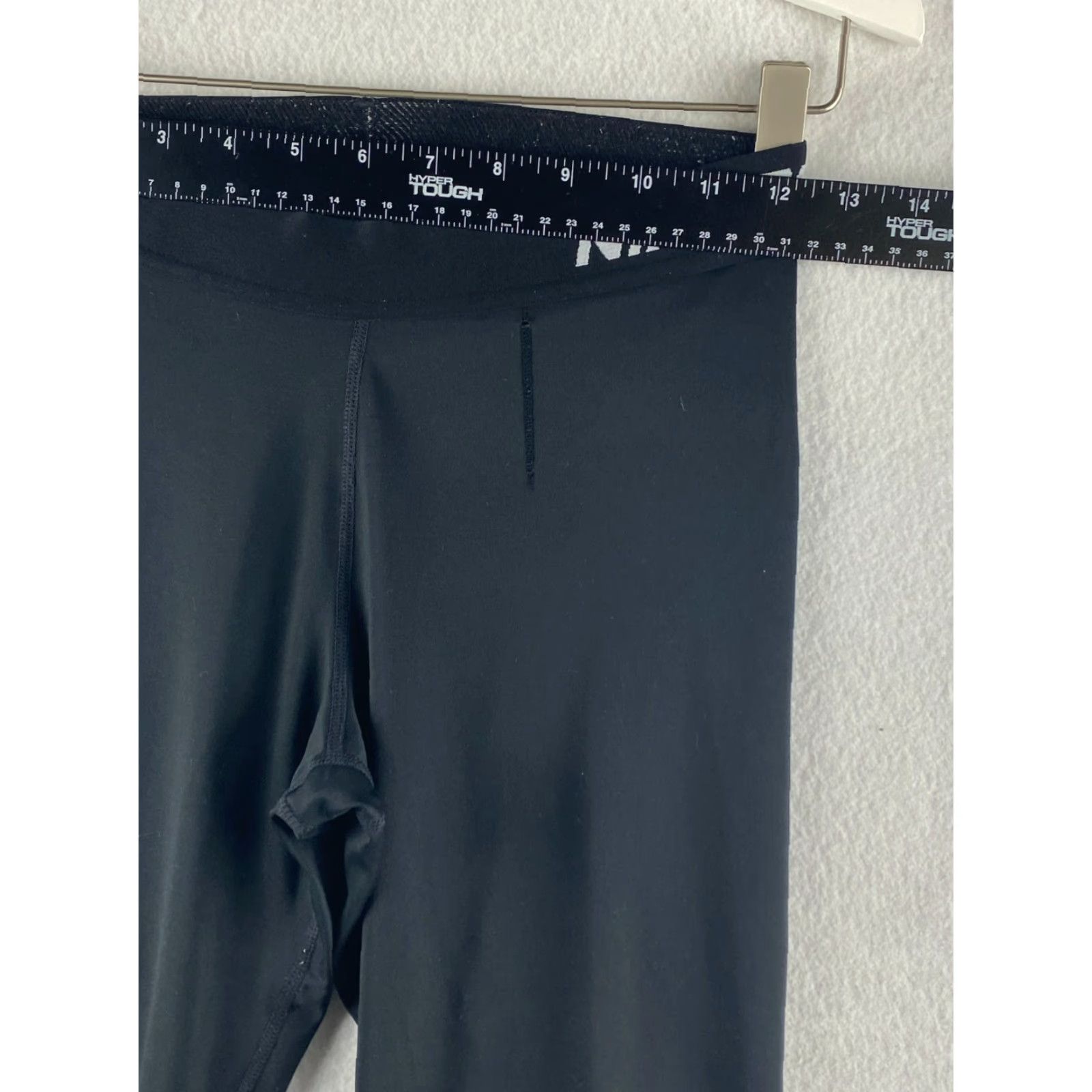 Nike Nike Pro Tights Womens XS Black Cropped Comfortable Stretch Elastic Waist Performance Athletic Leggings Size ONE SIZE - 4 Thumbnail