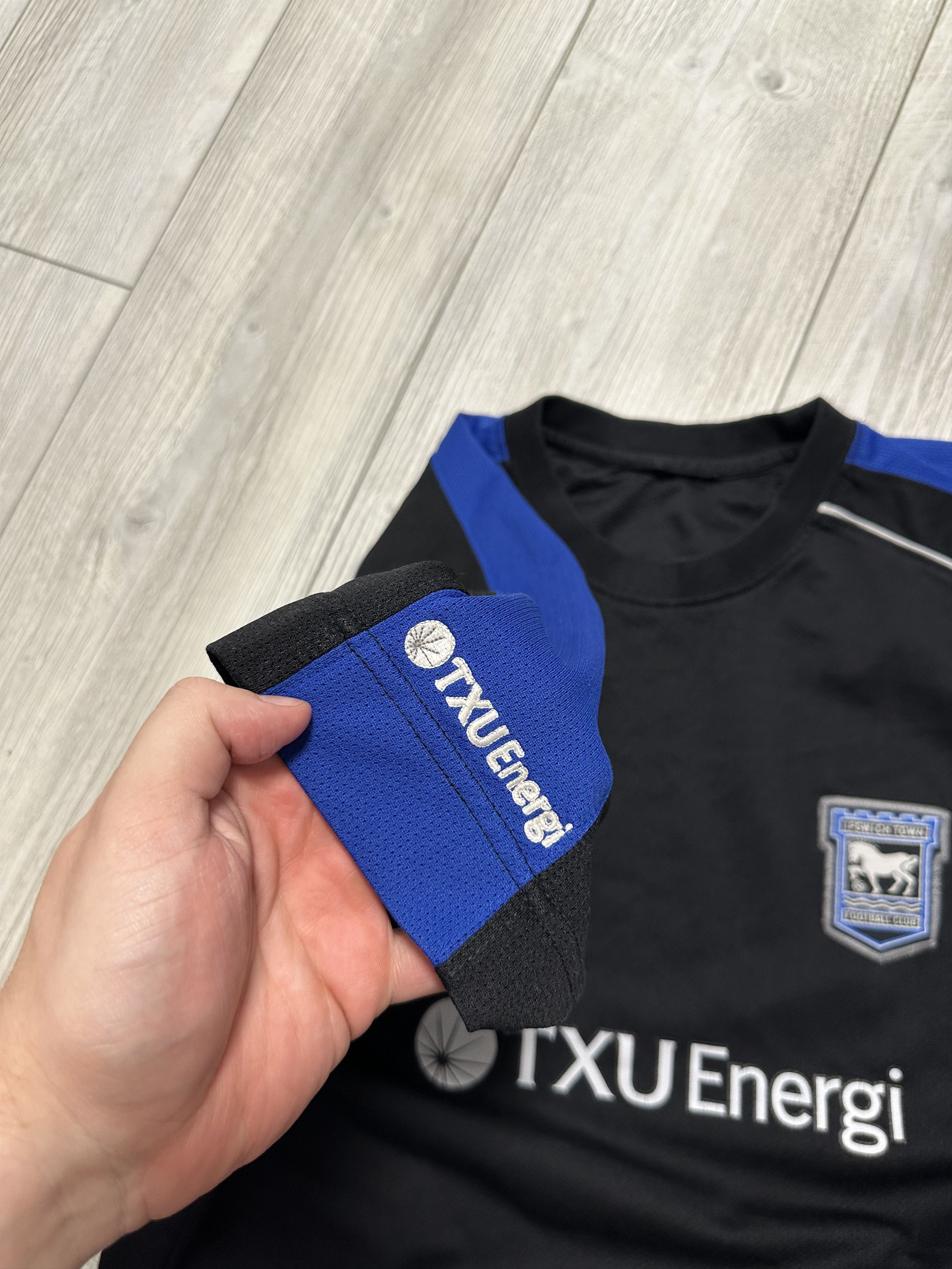 Other Vintage Ipswich Town 2001-03 Home Kit Punch TXUEnergi Sz XL Size US XL / EU 56 / 4 - 6 Thumbnail