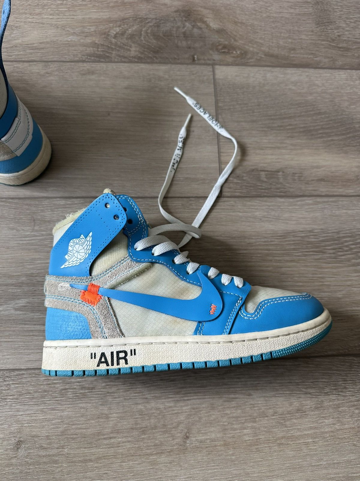 Jordan Brand × Off-White Jordan 1 Retro OG x Off-White High UNC Sz 6 Size US 6 / EU 39 - 19 Thumbnail