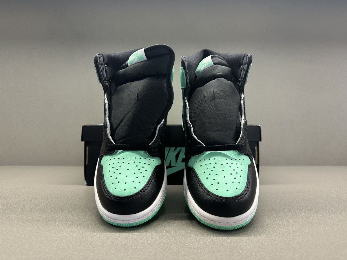 Jordan Brand Jordan 1 Retro High OG Green Glow Size US 9 / EU 42 - 5 Thumbnail