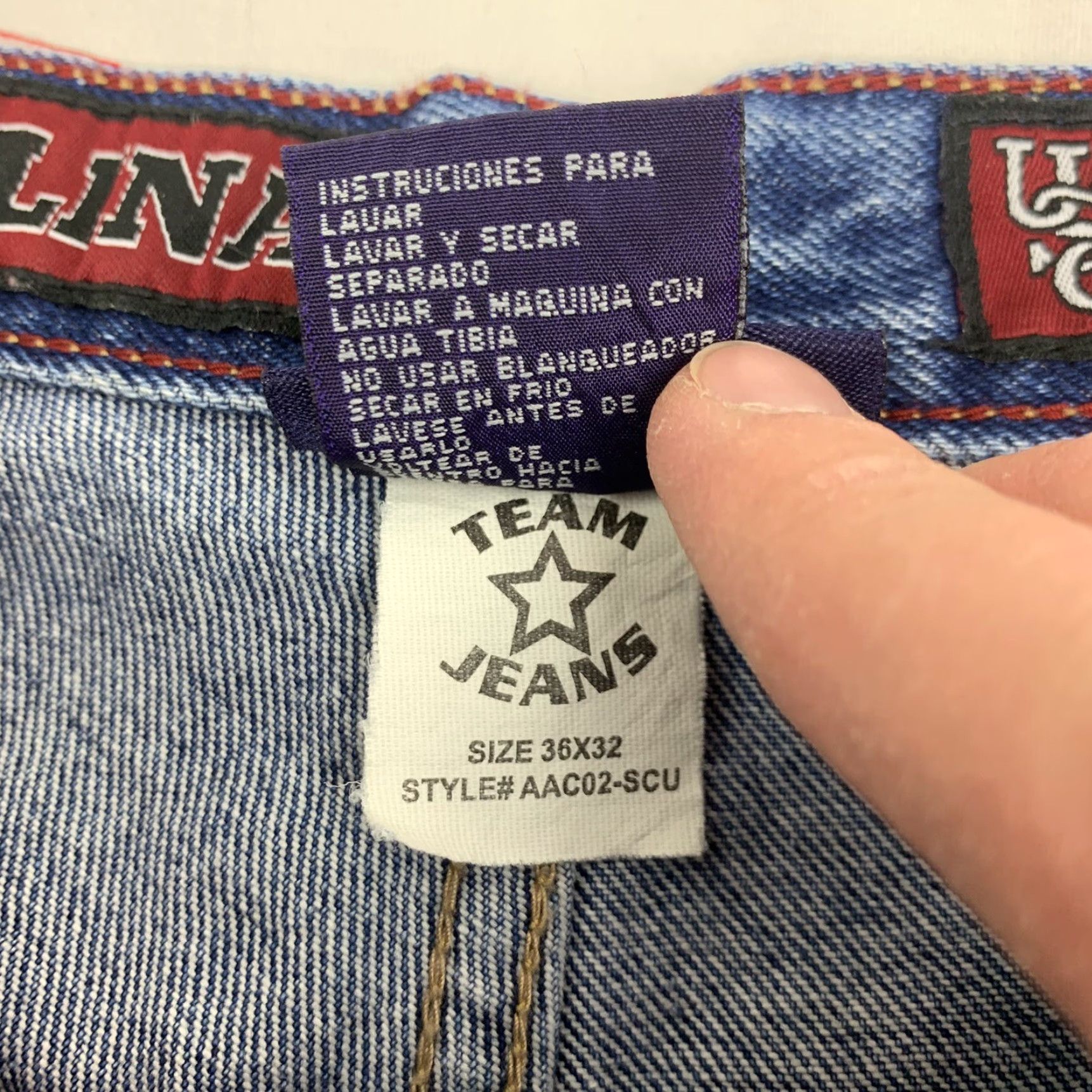 Vintage VINTAGE Team Jeans College Football South Carolina Gamecocks Denim Jeans Adult 36 Men Blue 90s Size US 36 / EU 52 - 5 Thumbnail