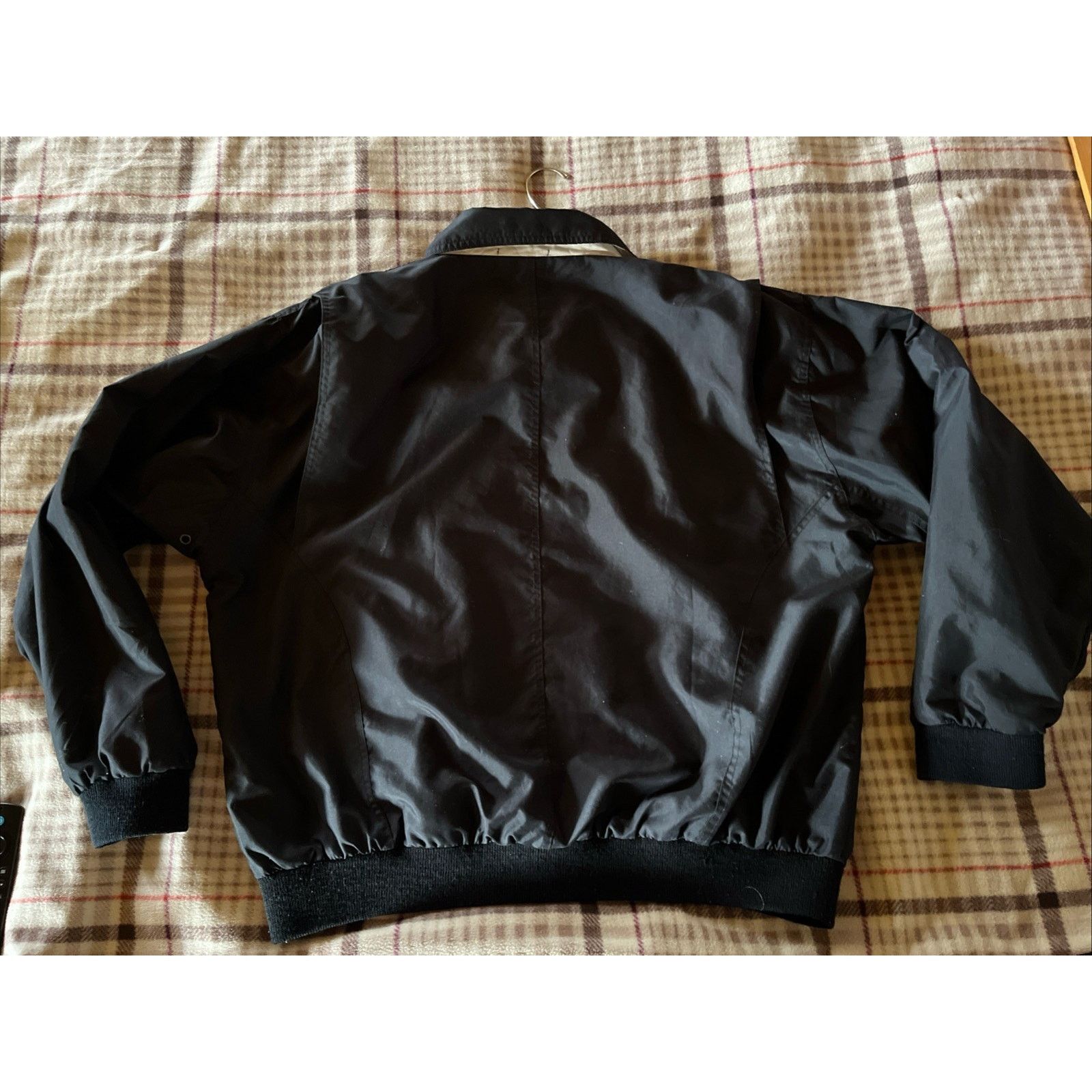 Other Rockē Gear Mens XL Black Jacket The Griz Montana Basketball Size US XL / EU 56 / 4 - 9 Thumbnail