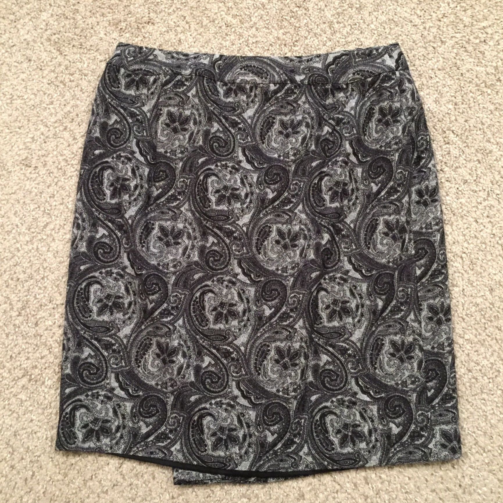 Talbots Talbots Wrap Skirt Women Size 10 Gray Paisley Lined Wool Blend Size 32" / US 10 / IT 46 - 7 Thumbnail