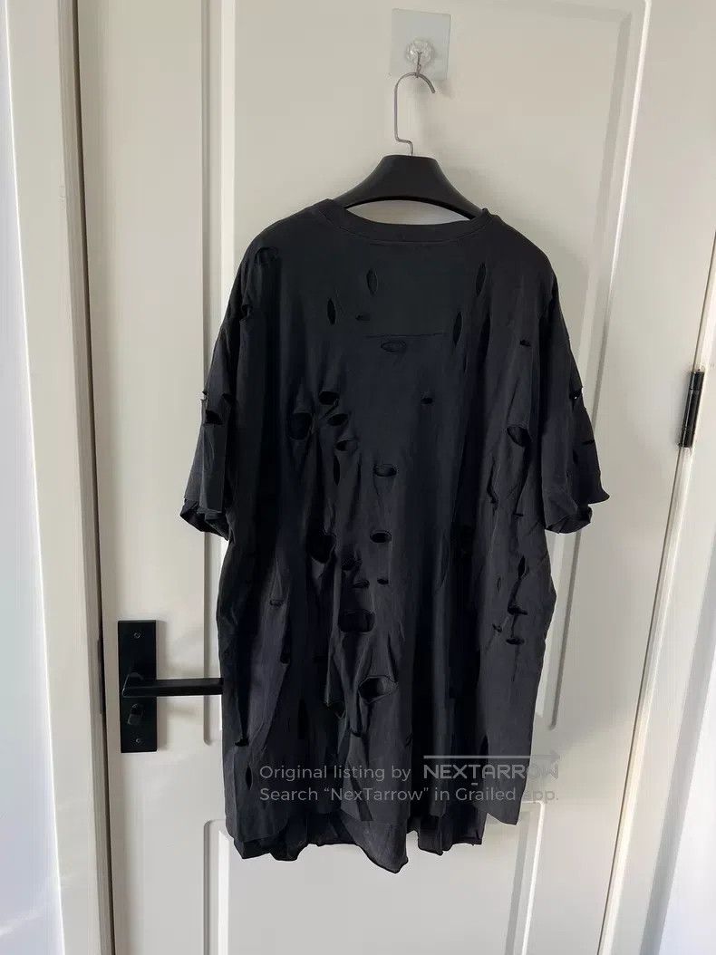 Givenchy Givenchy Ripped Destroyed Short-Sleeve T-Shirt Size US L / EU 52-54 / 3 - 2 Thumbnail