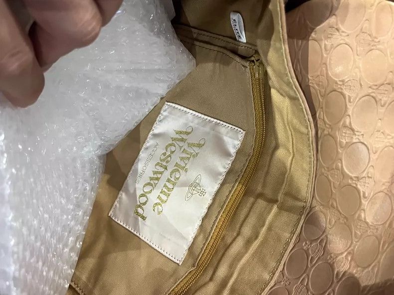 Vivienne Westwood Vivienne Westwood size os Logo Saturn full print leather ba Size ONE SIZE - 8 Thumbnail