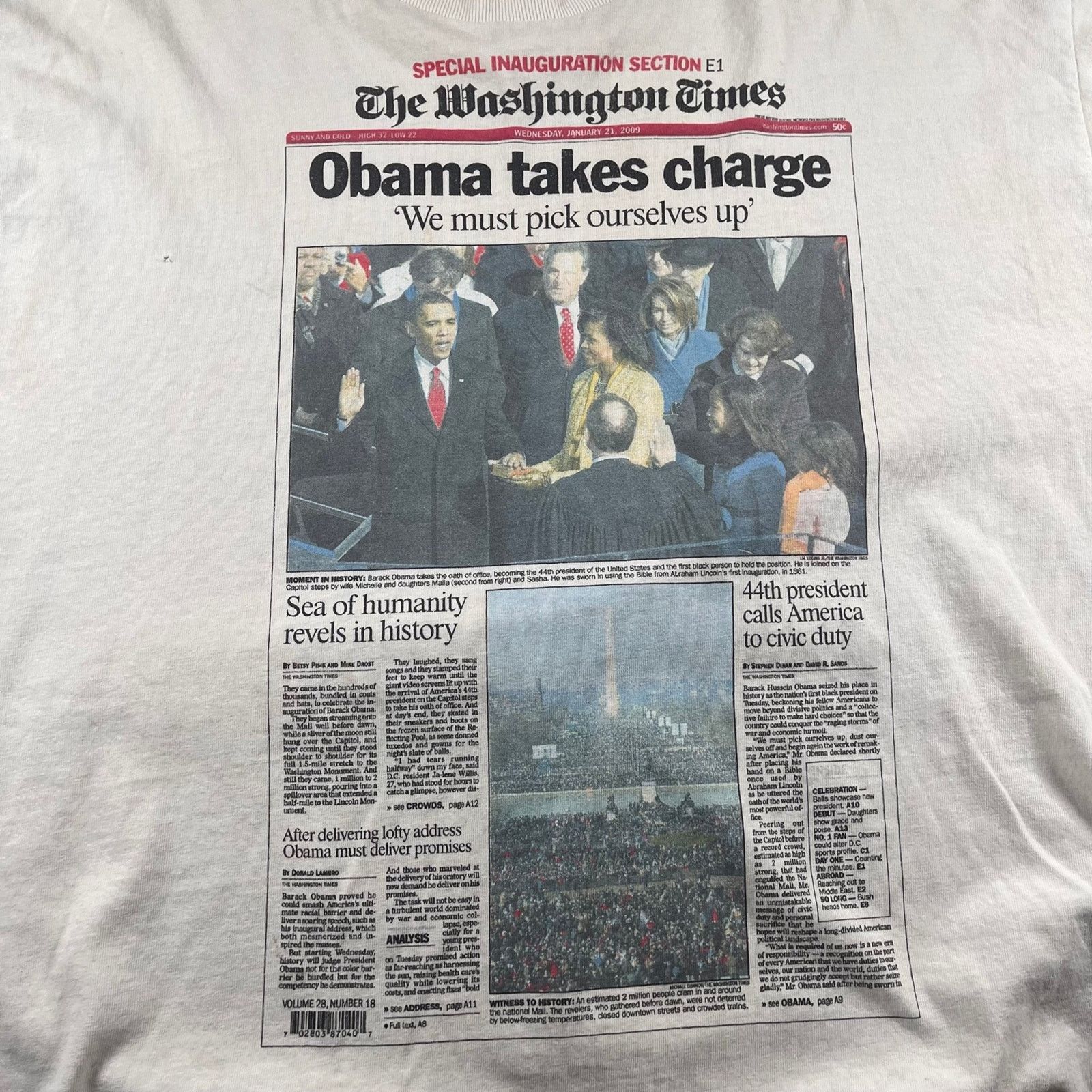 Other Y2K Obama newspaper graphic t shirt Size US XL / EU 56 / 4 - 4 Thumbnail