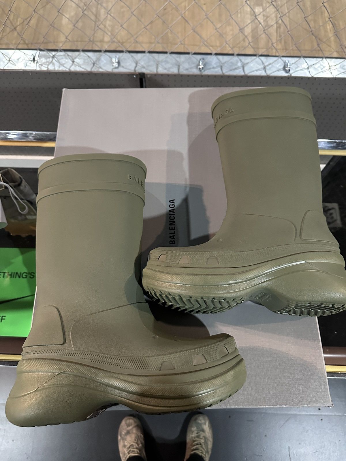 Balenciaga × Crocs Balenciaga Crocs Size US 10 / EU 43 - 1 Thumbnail