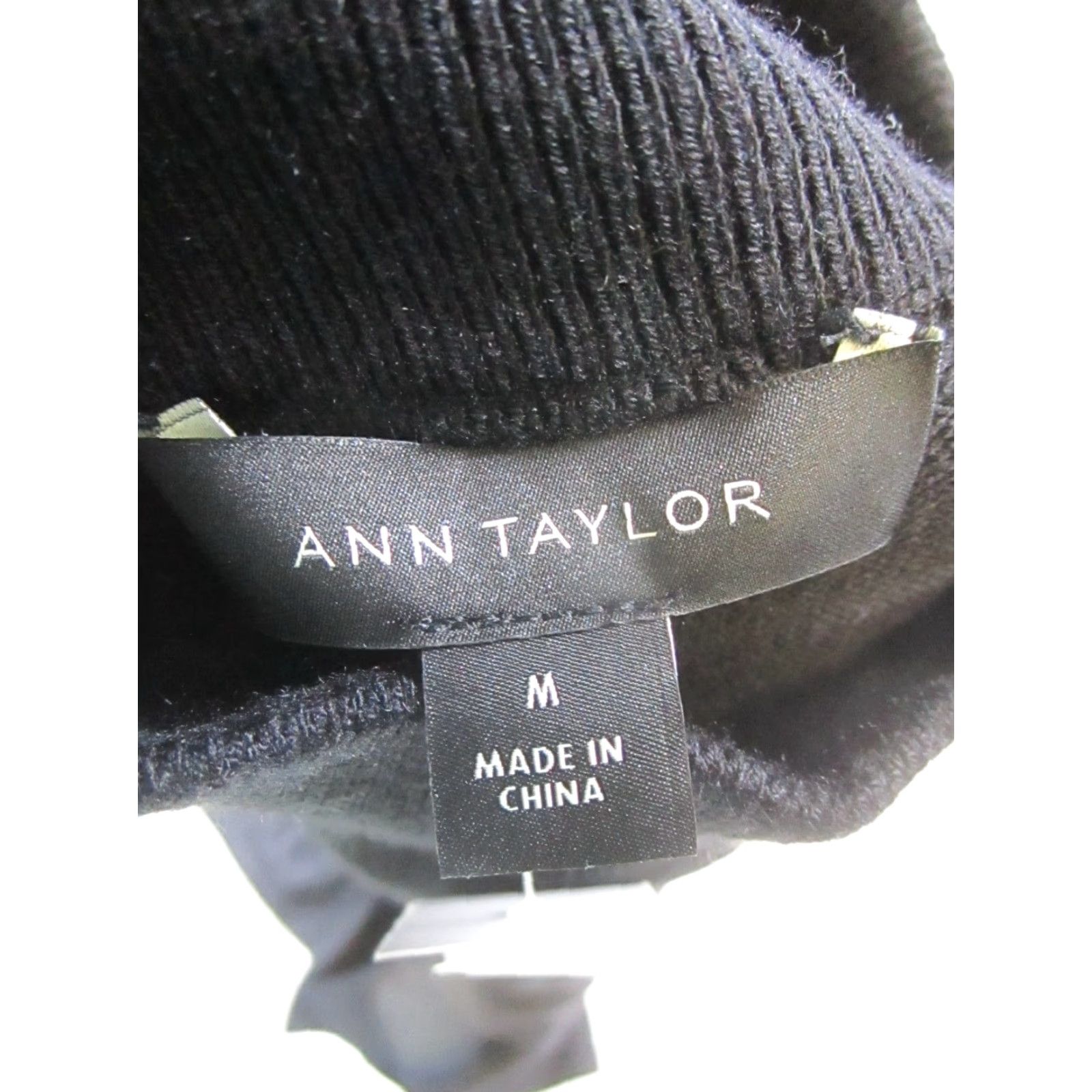 Ann Taylor VINTAGE Ann Taylor Vest Shirt Womens M Black Knit Mock Neck Sleeveless Sweater Casual Womens Size M / US 6-8 / IT 42-44 - 3 Thumbnail
