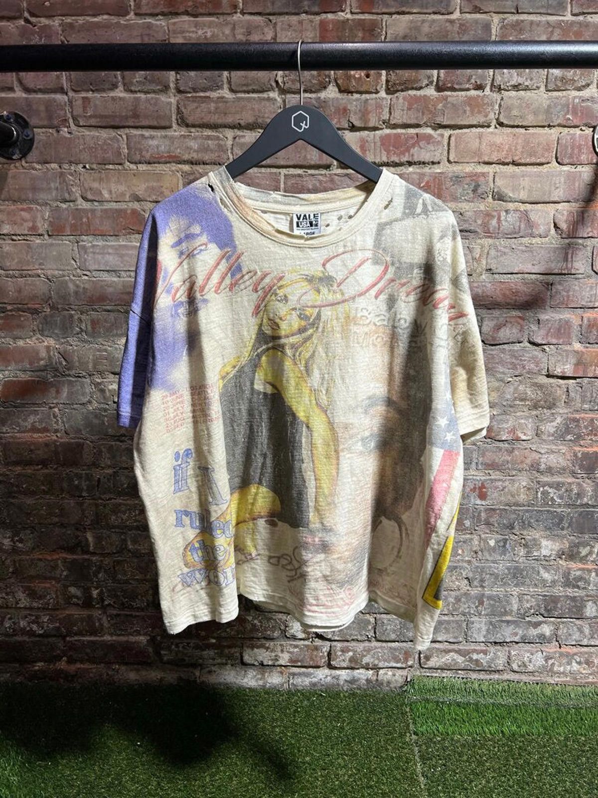 Other Vale State Brittney Spears AOP Sz. L Size ONE SIZE - 1 Thumbnail