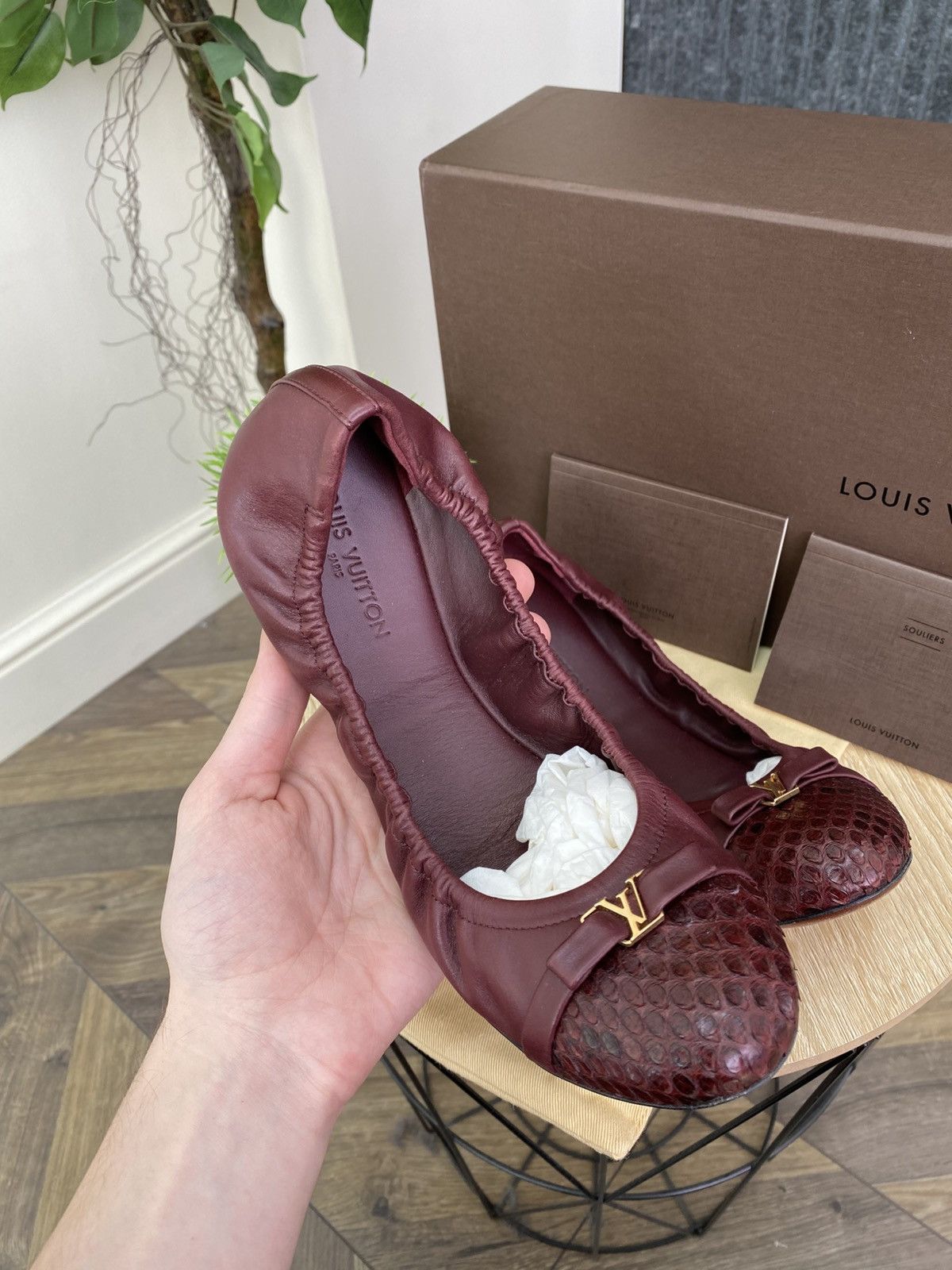 Louis Vuitton Vintage Louis Vuitton Maroon Leather Reptile Ballet Flats Size US 9 / IT 39 - 5 Thumbnail