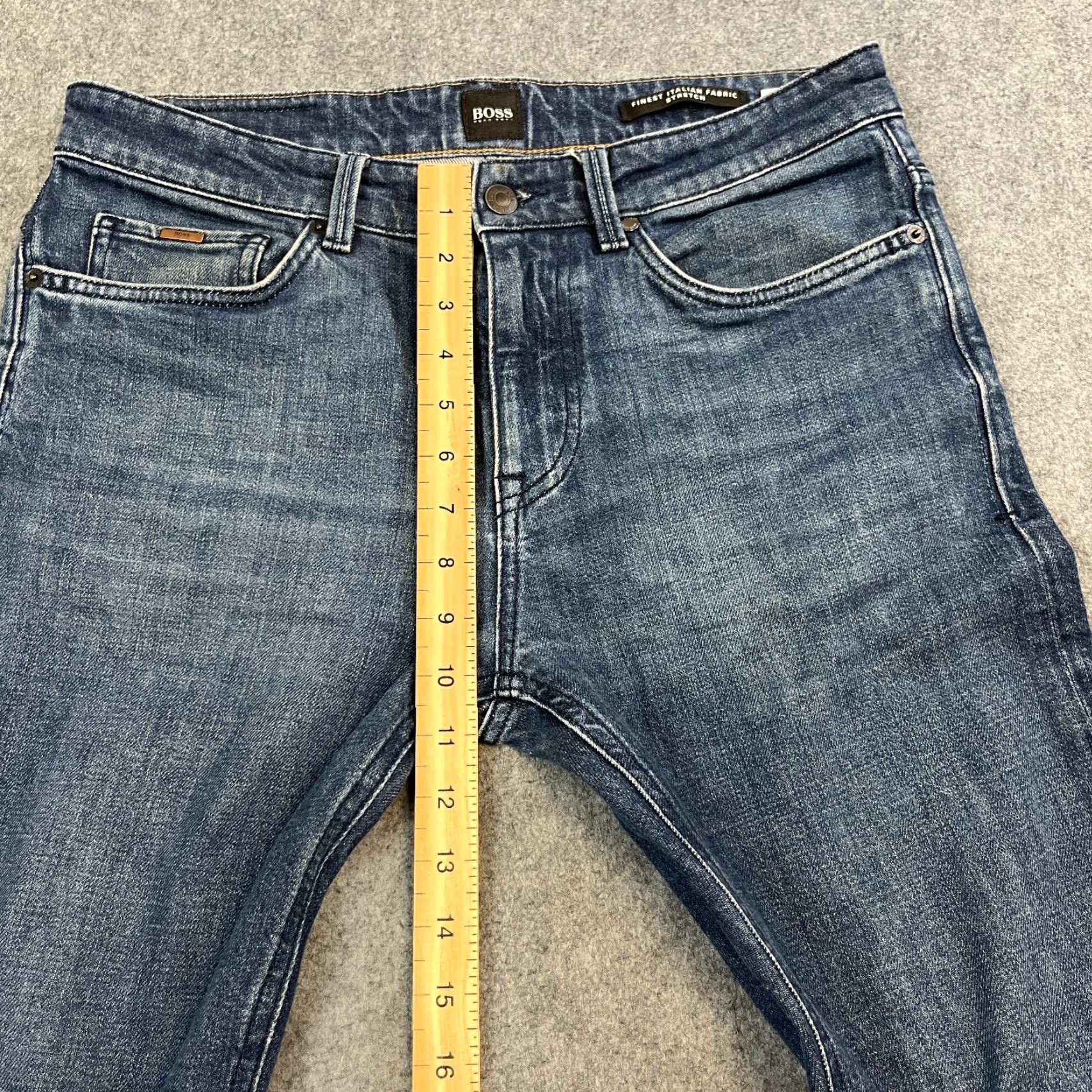 Hugo Boss HUGO BOSS Jeans Slim Fit 32 32 Dark Wash Blue Denim 5-Pocket Tapered Men Louisville Delaware Size US 32 / EU 48 - 5 Thumbnail