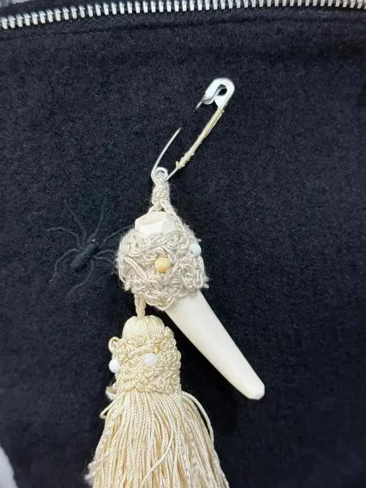 Number (N)ine Number Nine 09AW Closed Feeling Teeth Pin-2505 Size ONE SIZE - 4 Thumbnail
